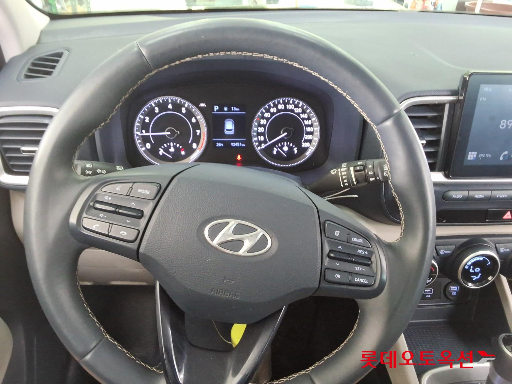 2020 - hyundai venue
