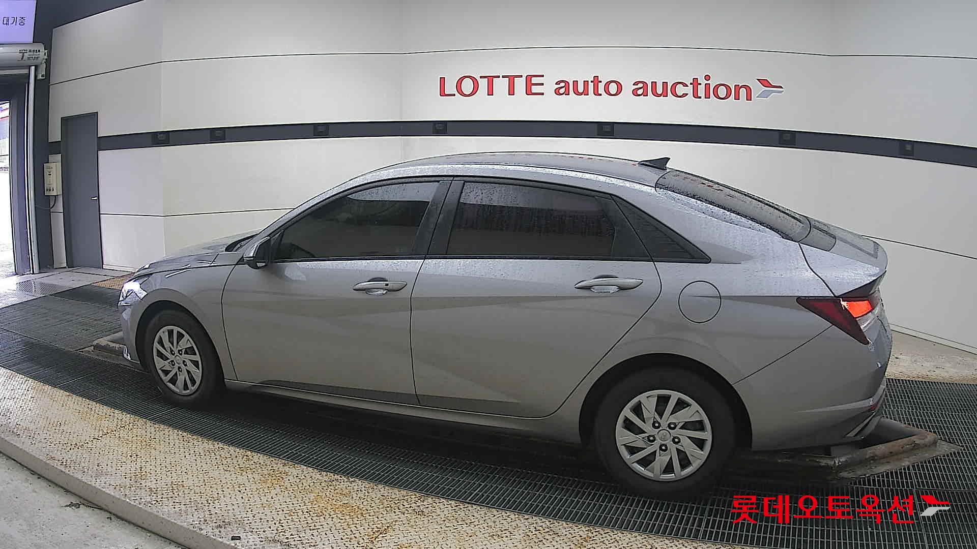 Hyundai Avante id 3809890 из Кореи 11