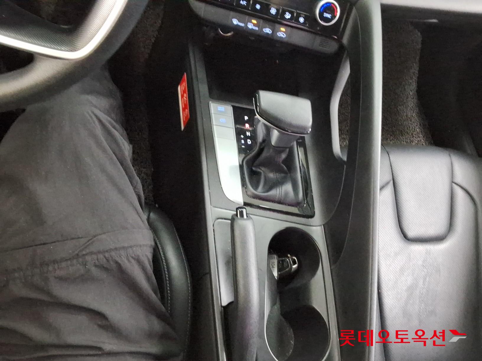 Hyundai Avante id 3809890 из Кореи 31