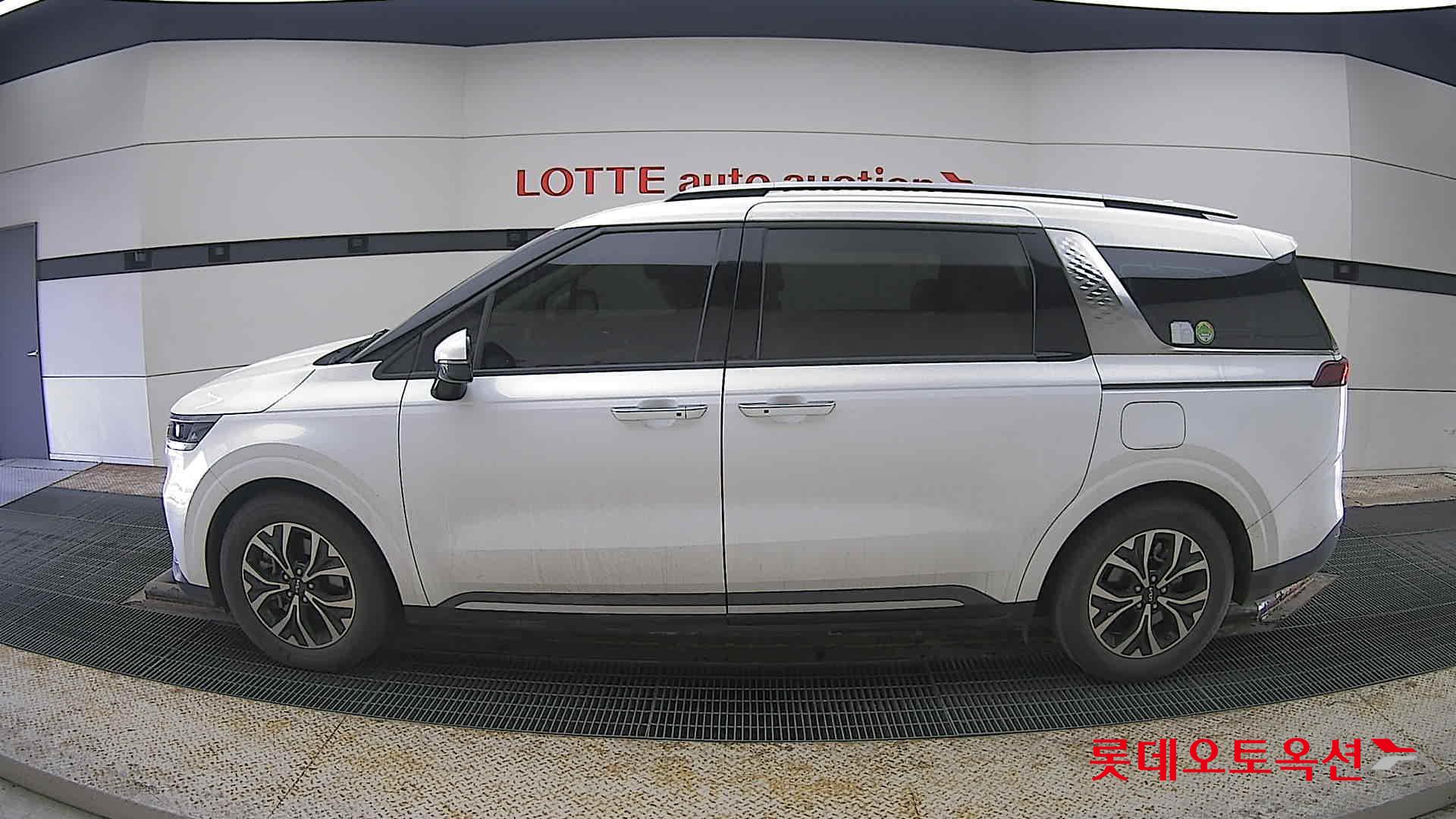 Kia Carnival id 3803816 из Кореи 7