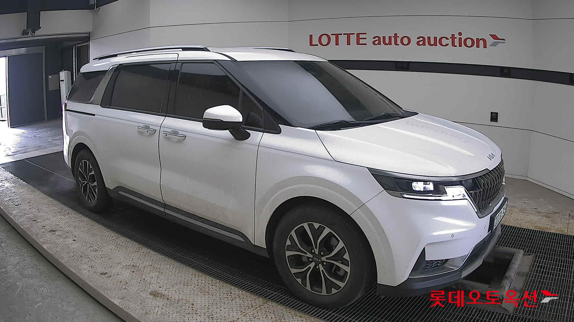 Kia Carnival id 3803816 из Кореи 16