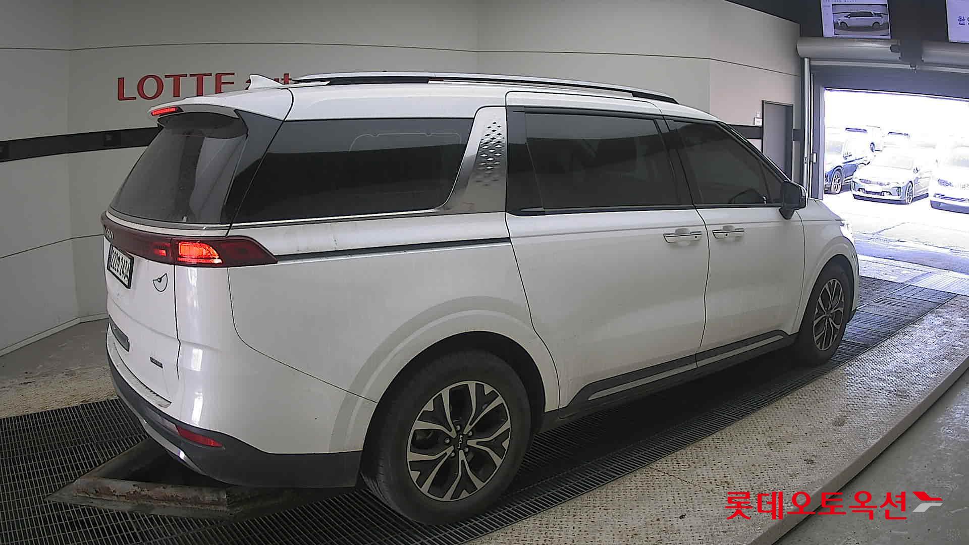 Kia Carnival id 3803816 из Кореи 19