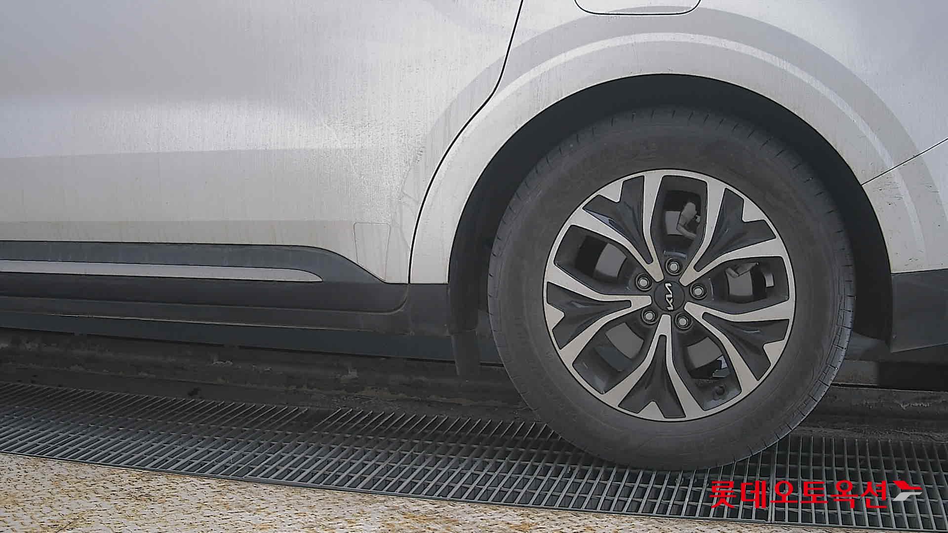 Kia Carnival id 3803816 из Кореи 22