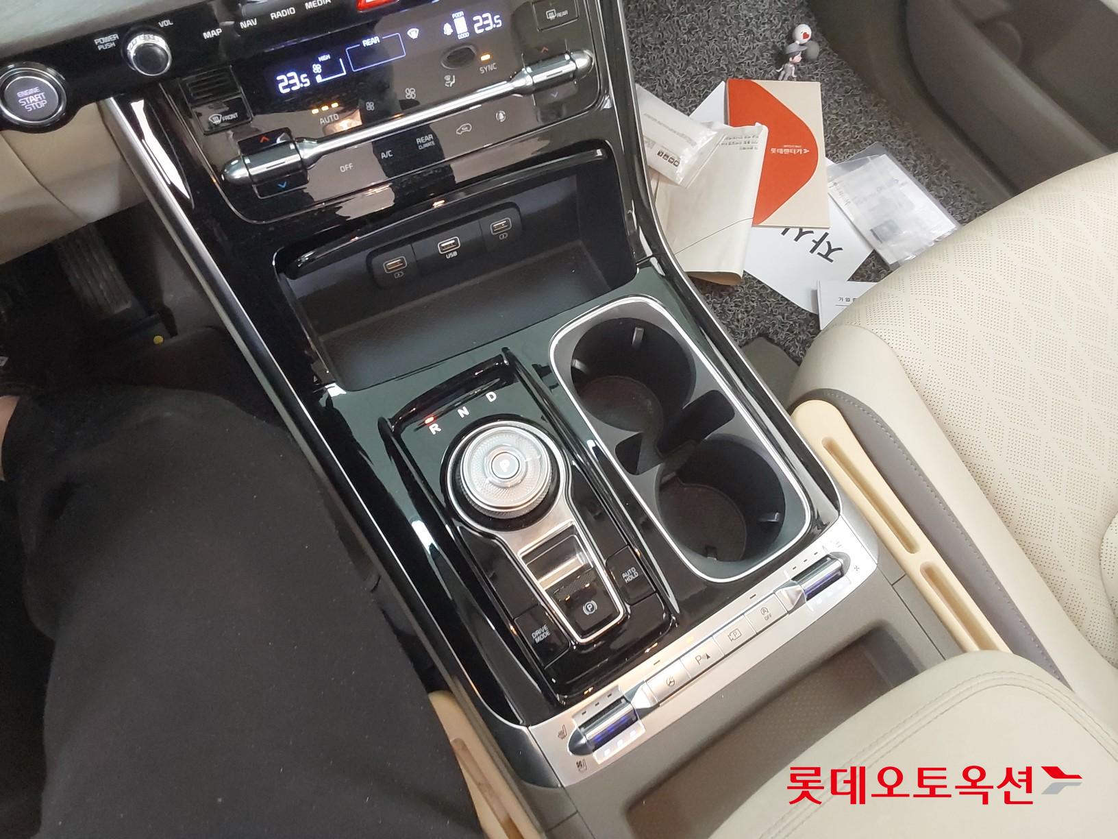 Kia Carnival id 3803816 из Кореи 33