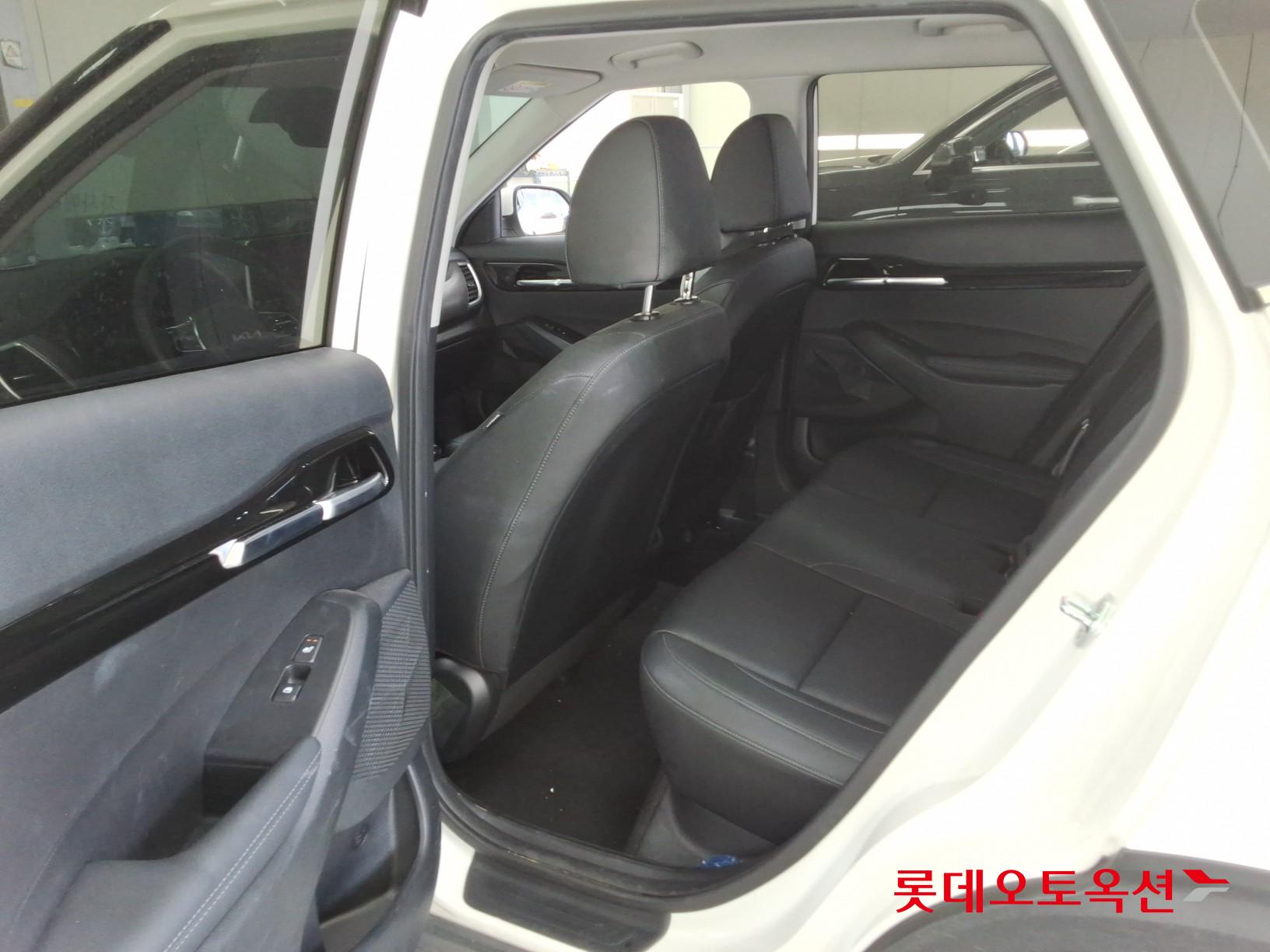 Kia Seltos 2023 - Image 36