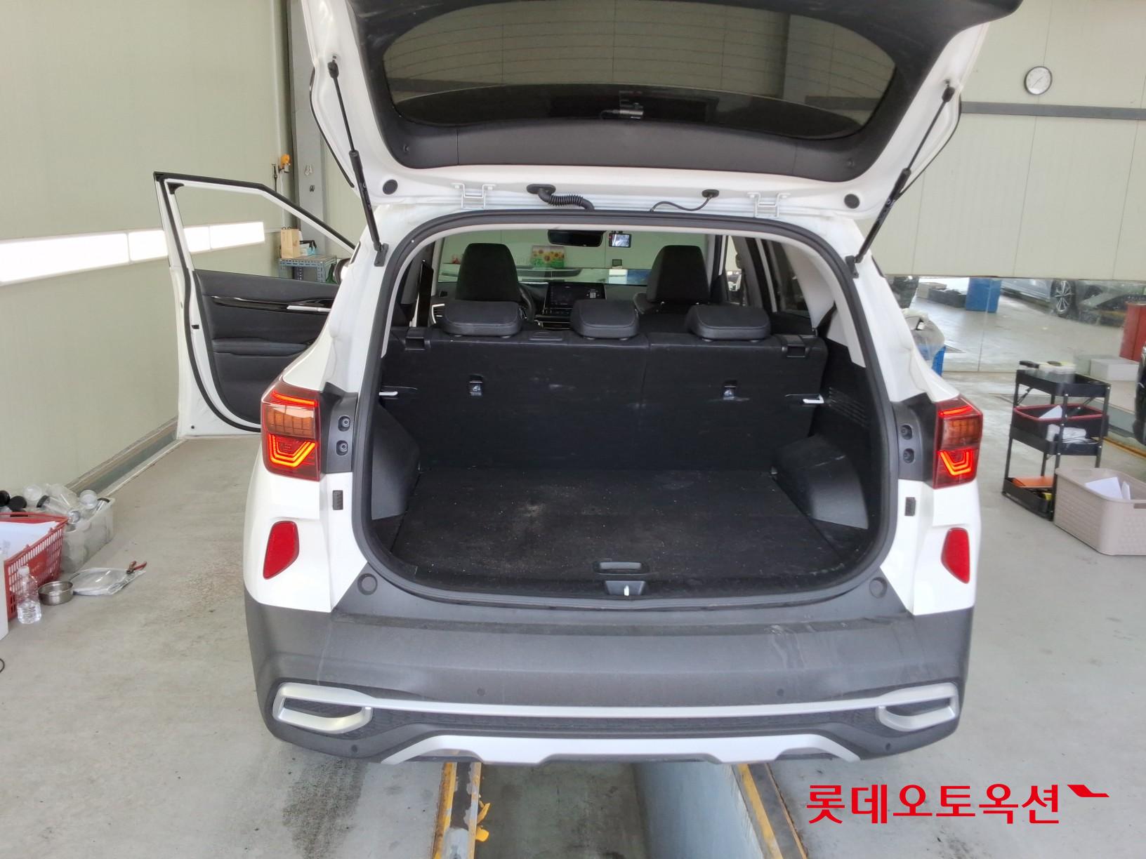 Kia Seltos 2023 - Image 9