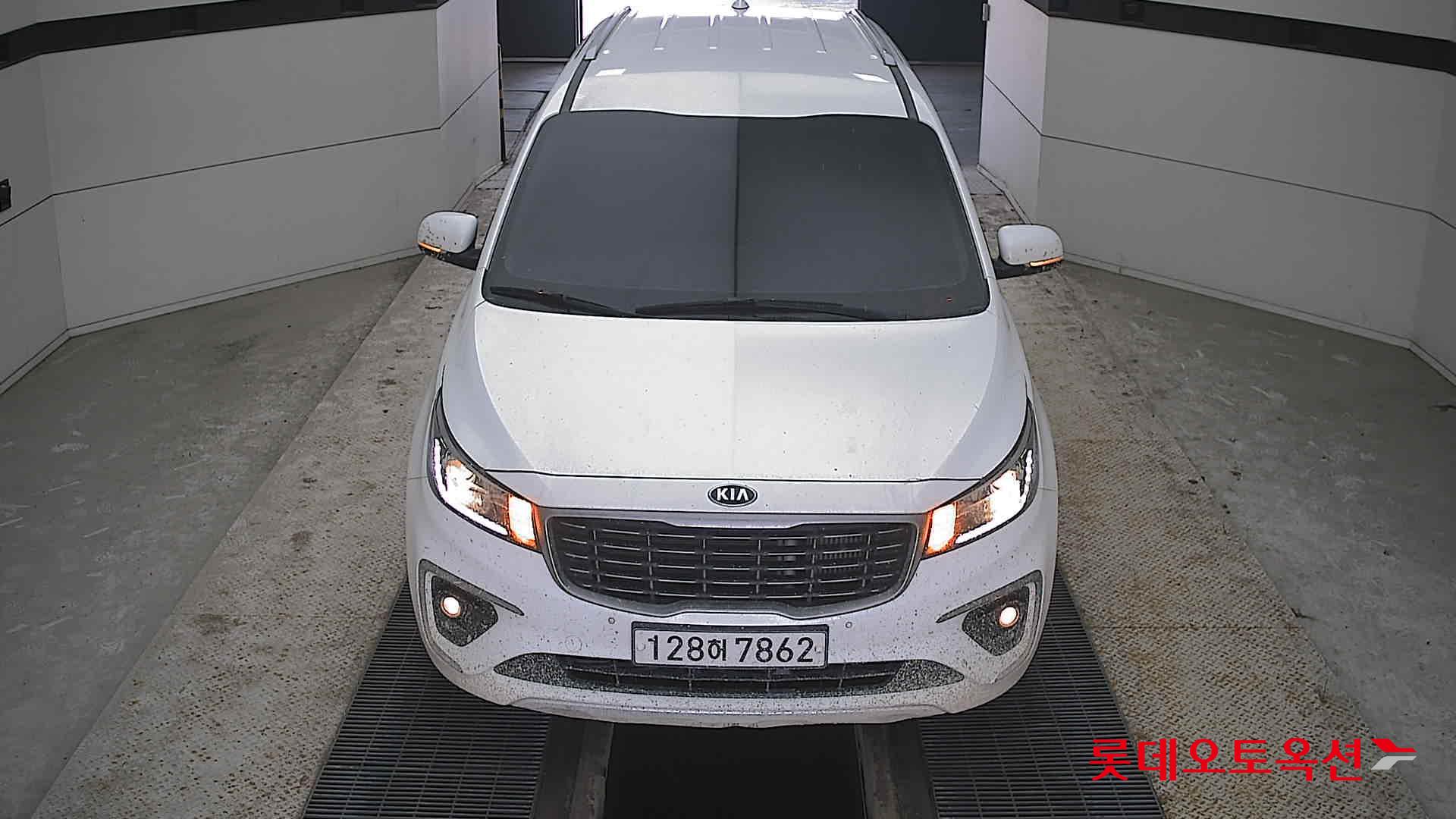 Kia Carnival id 3803820 из Кореи 8