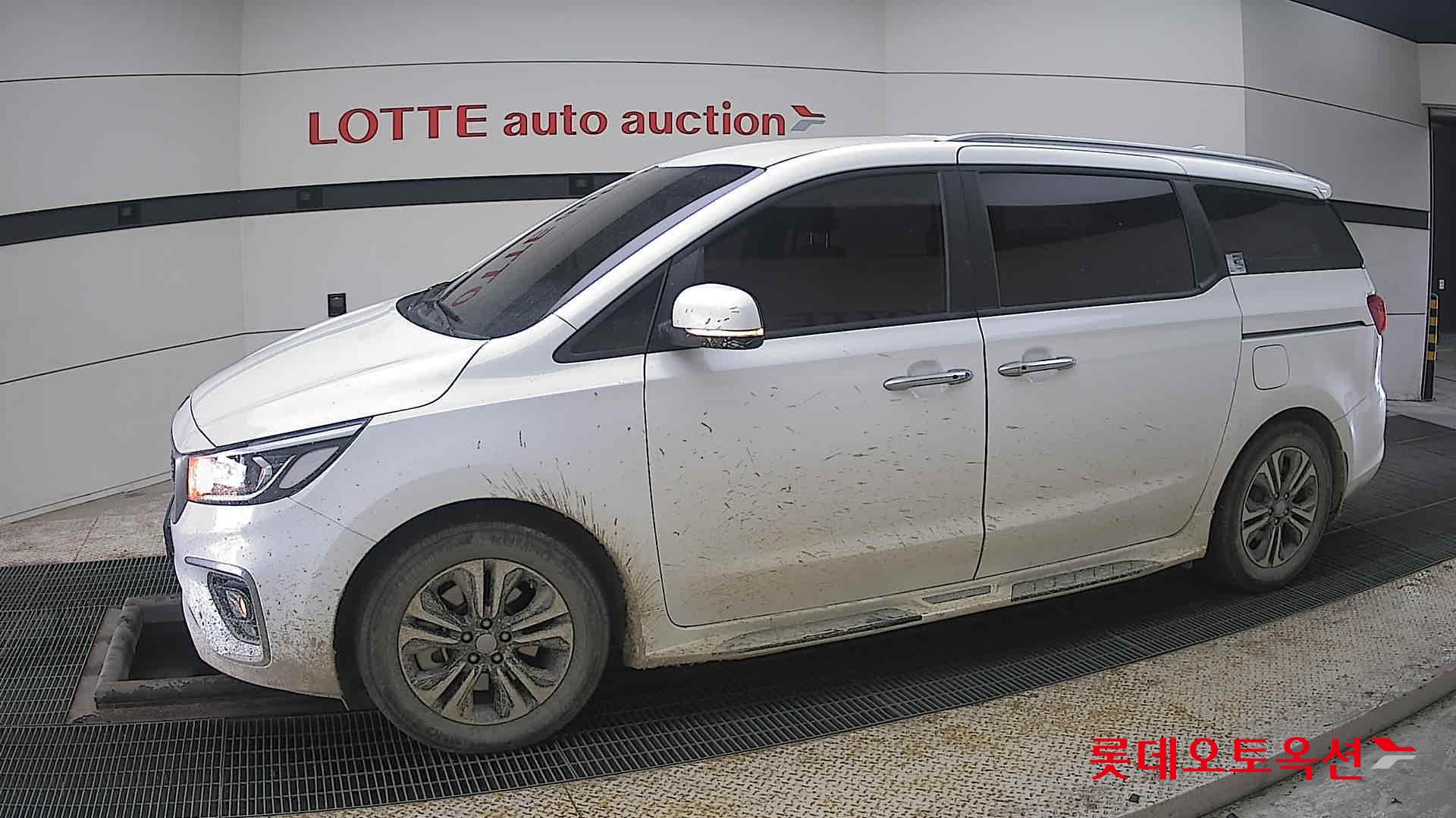 Kia Carnival id 3803820 из Кореи 12