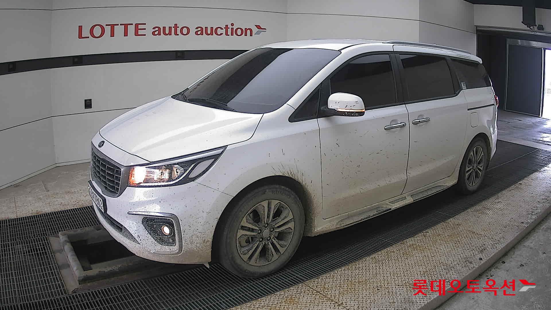 Kia Carnival id 3803820 из Кореи 13