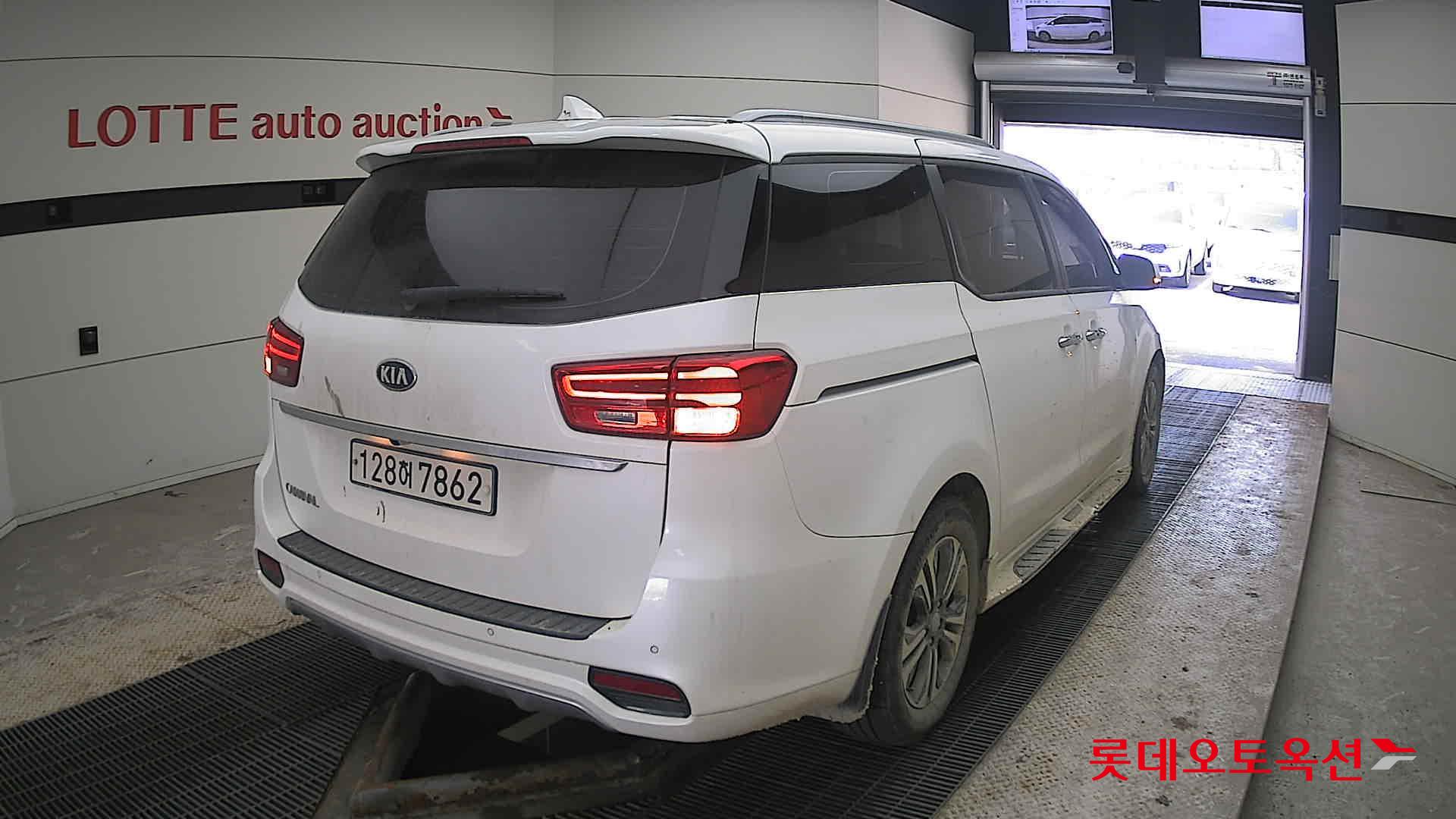 Kia Carnival id 3803820 из Кореи 20