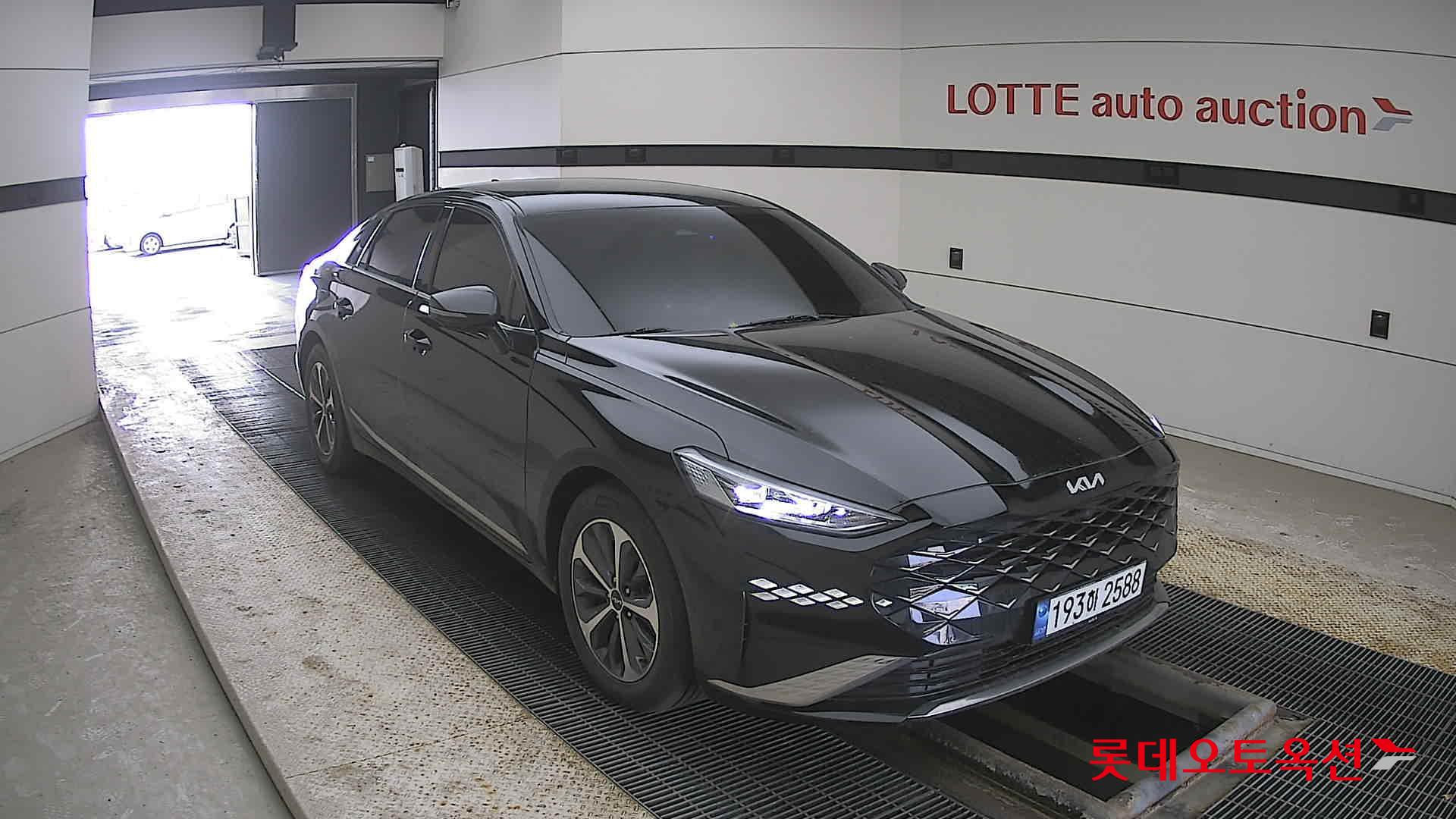 كيا K8 2022 - صورة 6