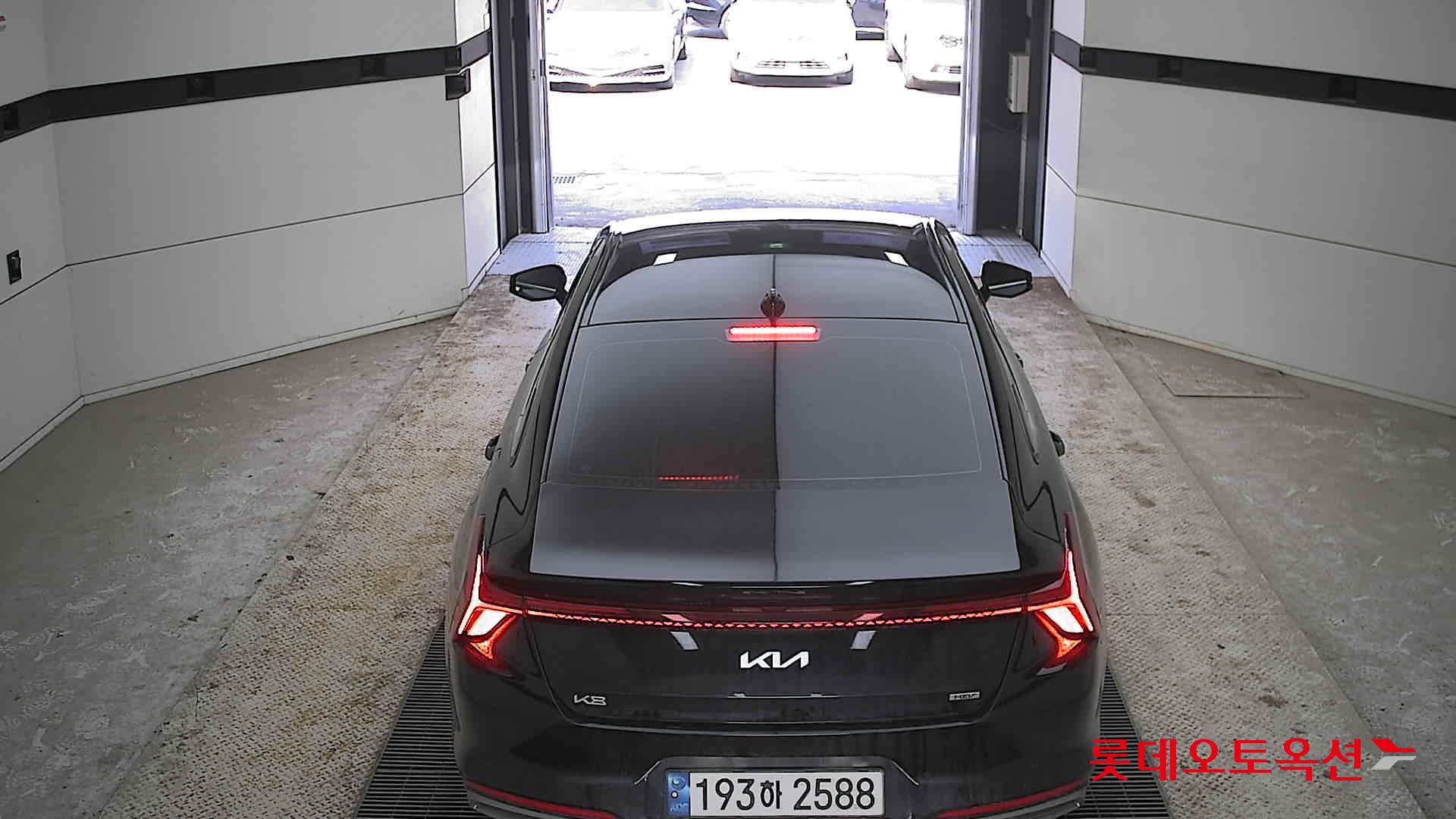 كيا K8 2022 - صورة 17