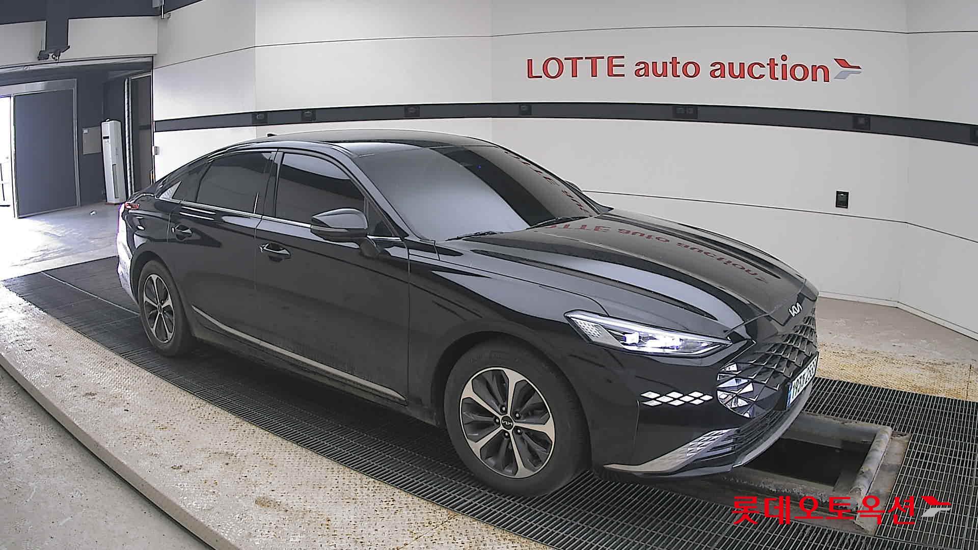 كيا K8 2022 - صورة 23