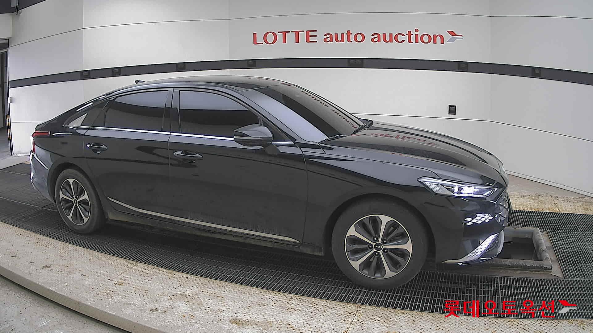 كيا K8 2022 - صورة 22