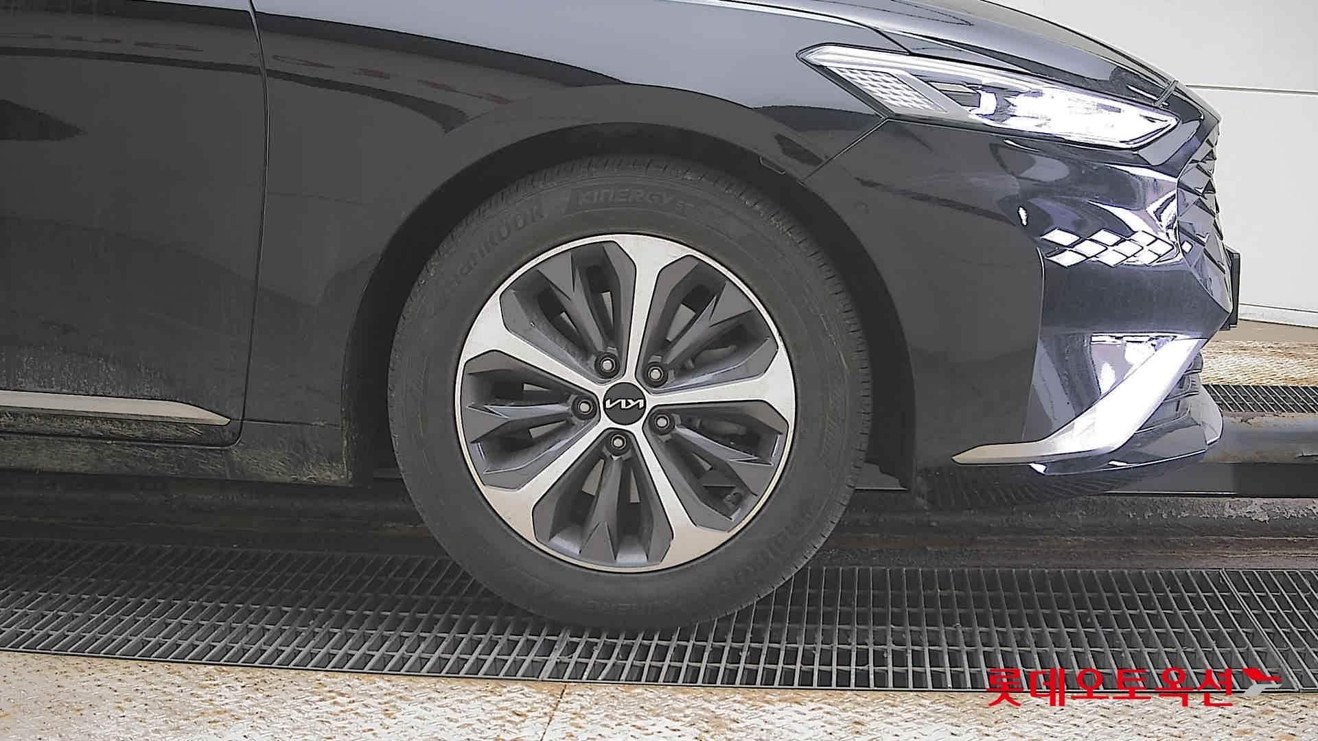 كيا K8 2022 - صورة 27