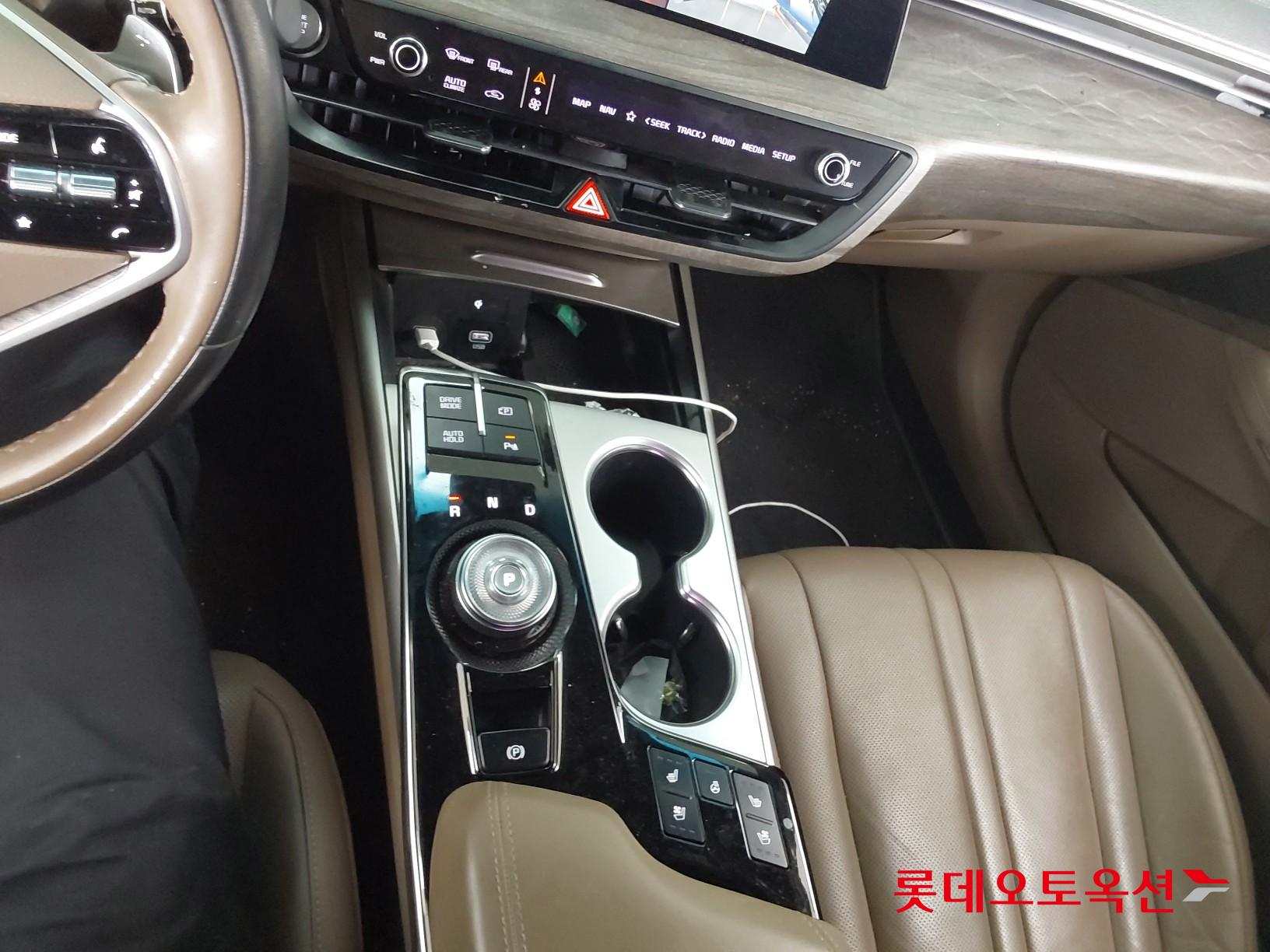 كيا K8 2022 - صورة 35