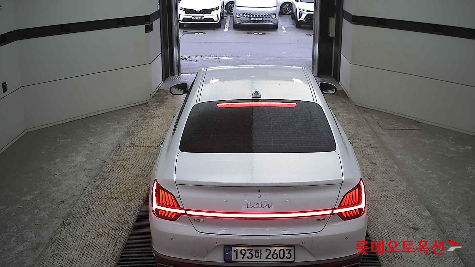 Kia K9 2022 Snow White Pearl из Кореи, фото 5