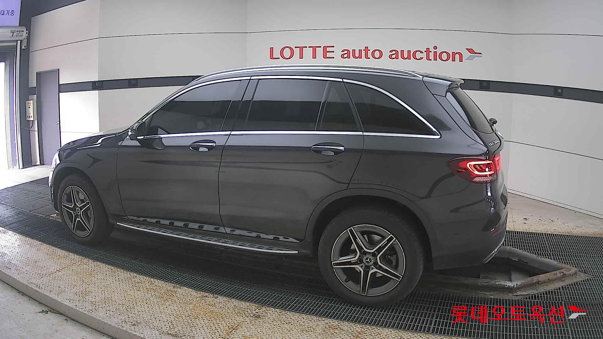 메르세데스-벤츠 GLC 2022 - 이미지 14