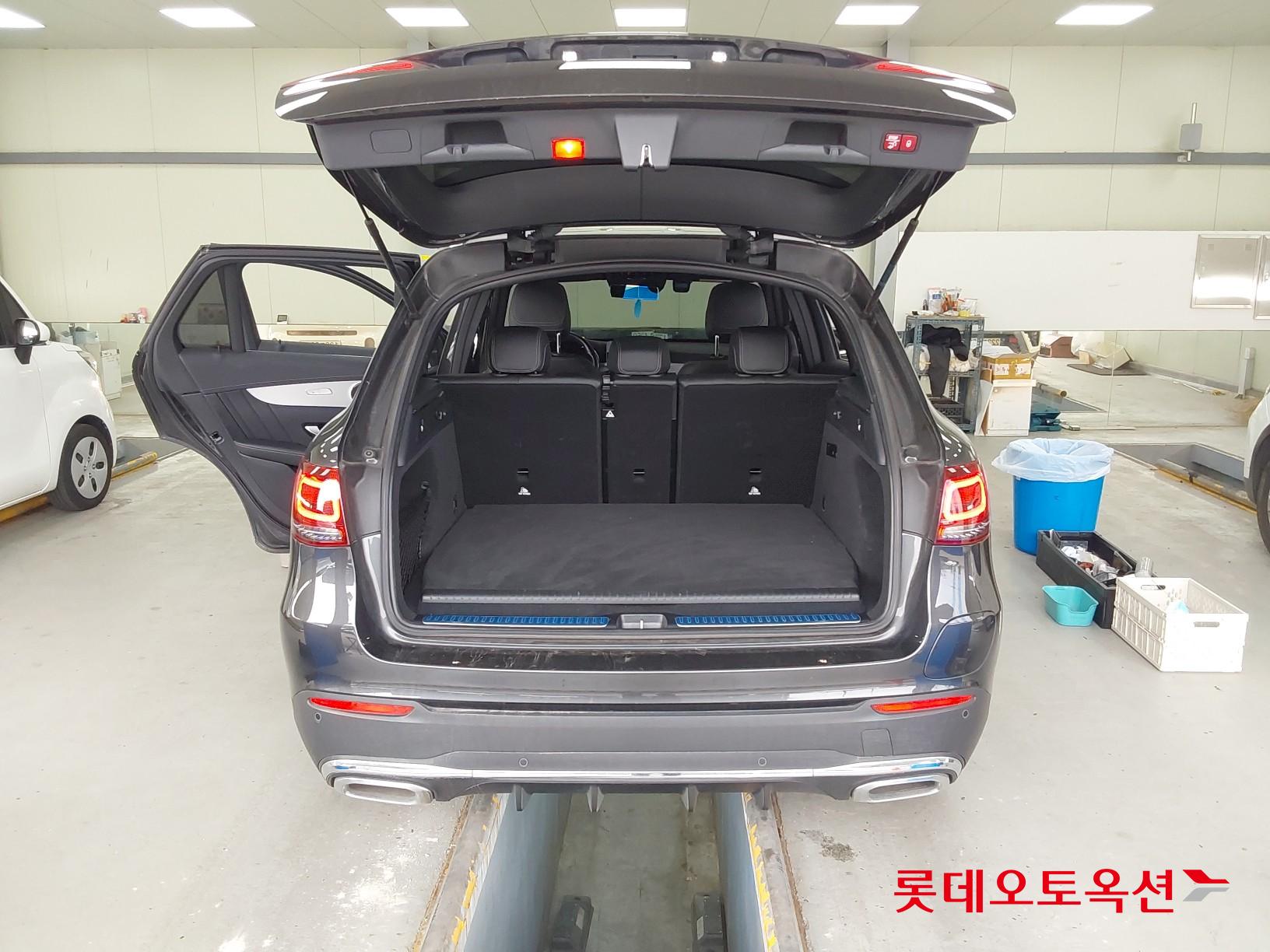 메르세데스-벤츠 GLC 2022 - 이미지 9