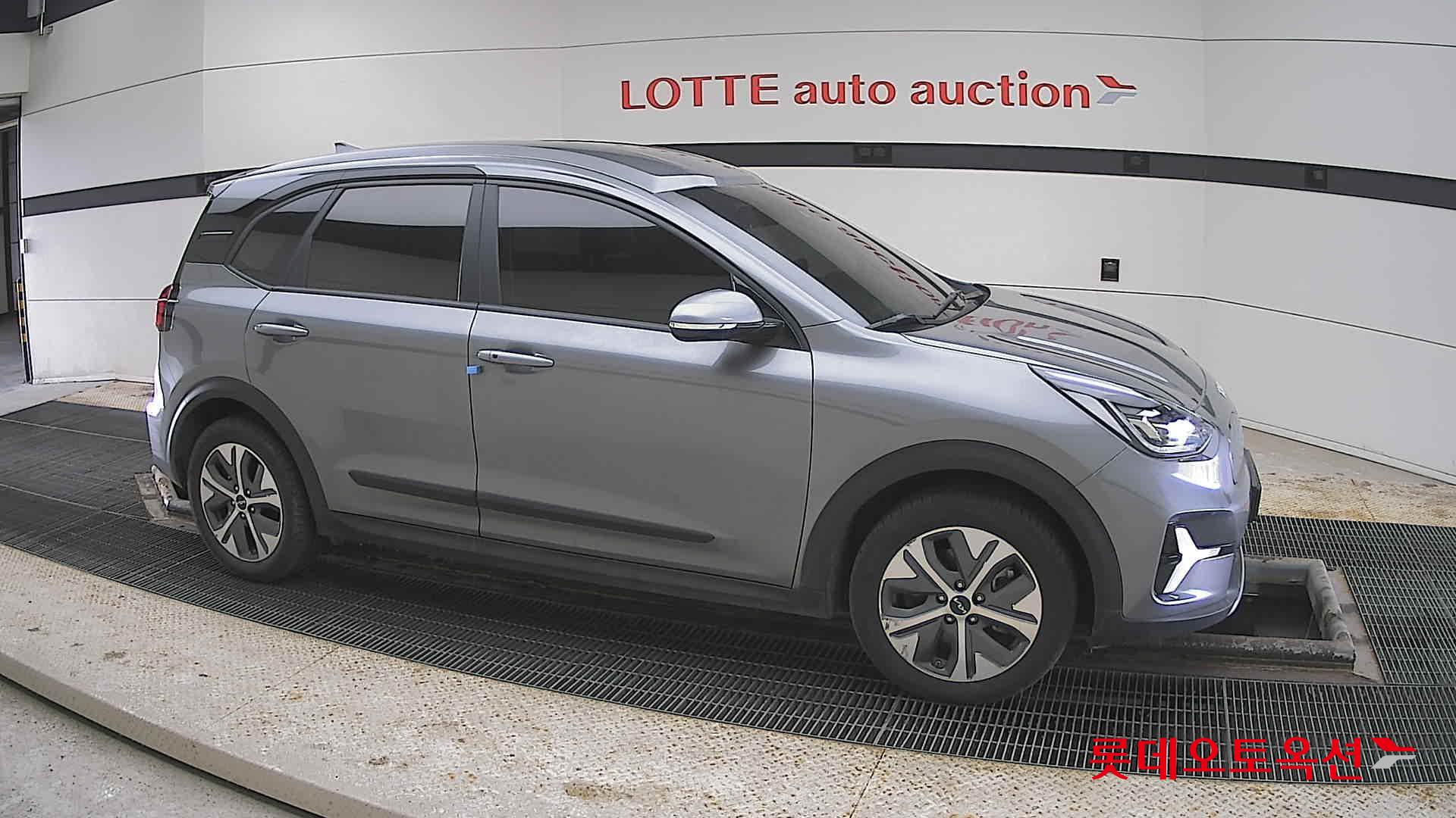 كيا نيرو 2023 - صورة 22