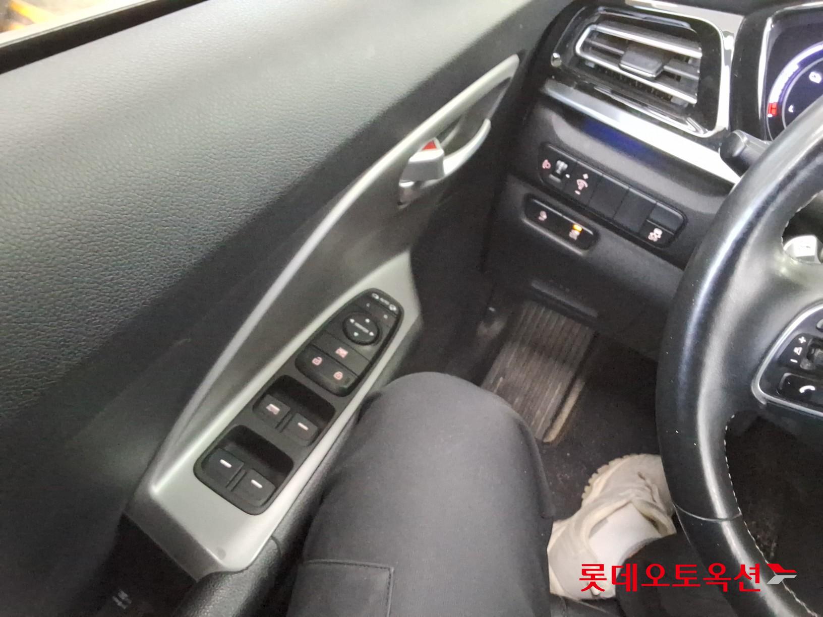 كيا نيرو 2023 - صورة 29