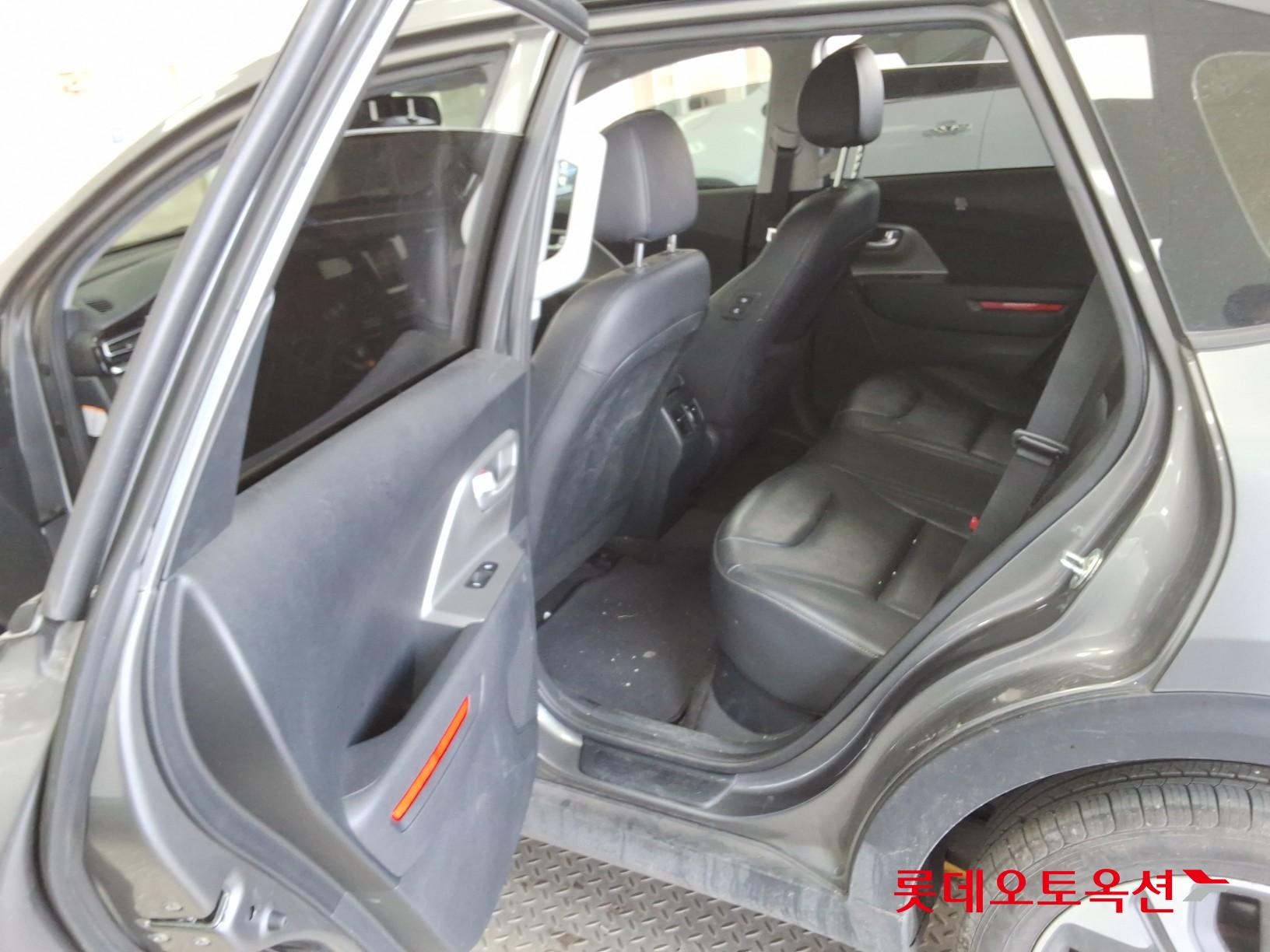 كيا نيرو 2023 - صورة 37