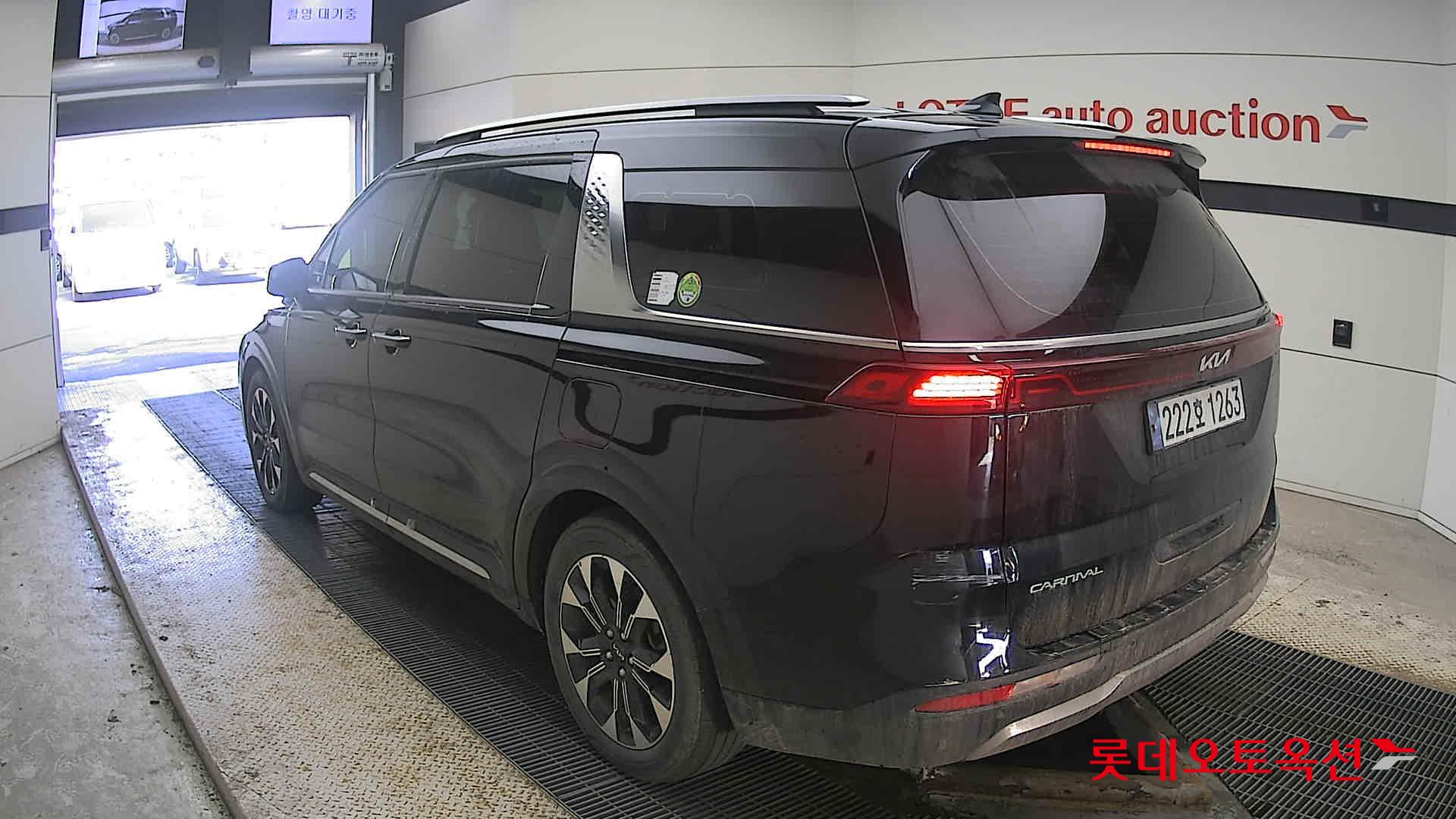 Kia Carnival 2023 Aurora Black Pearl из Кореи, фото 6