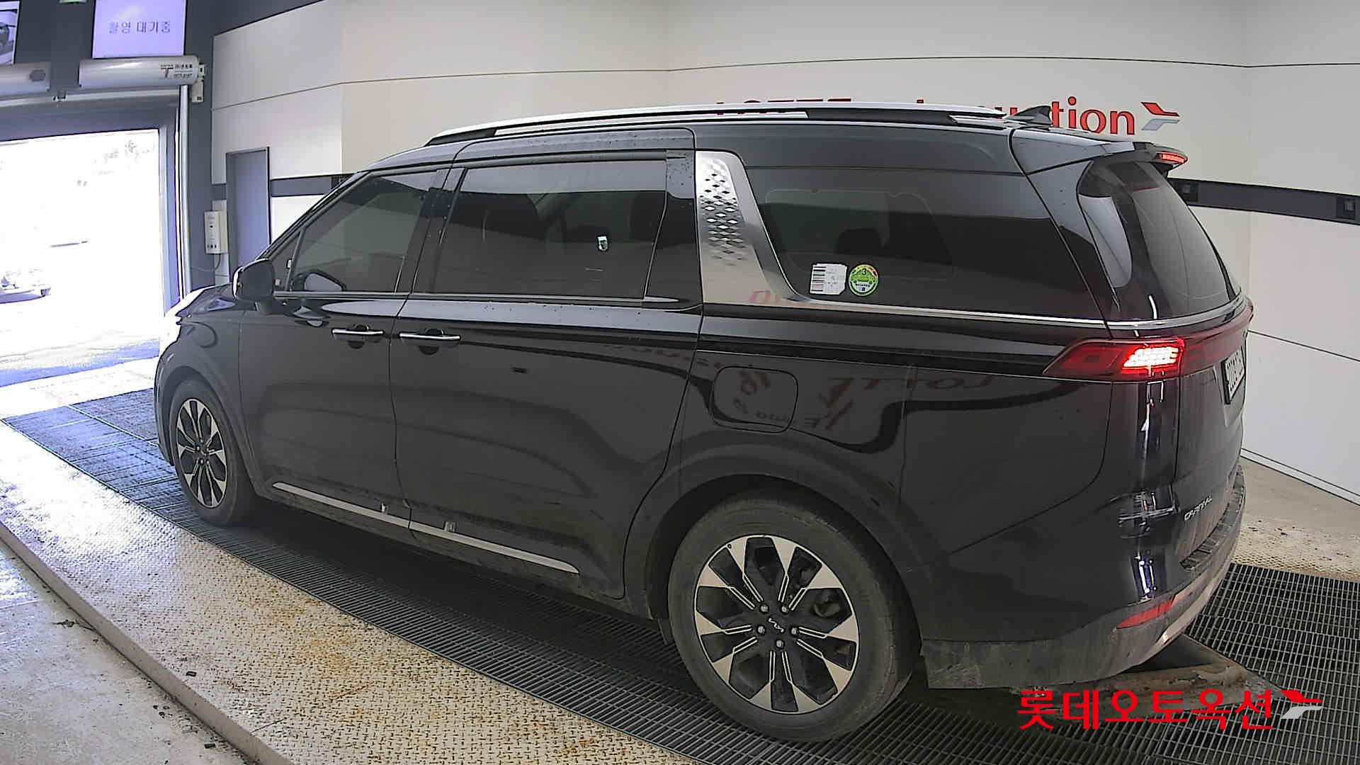 Kia Carnival id 3816443 из Кореи 10