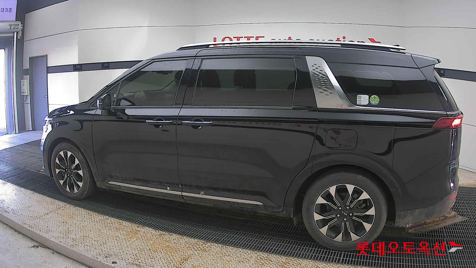 Kia Carnival id 3816443 из Кореи 11