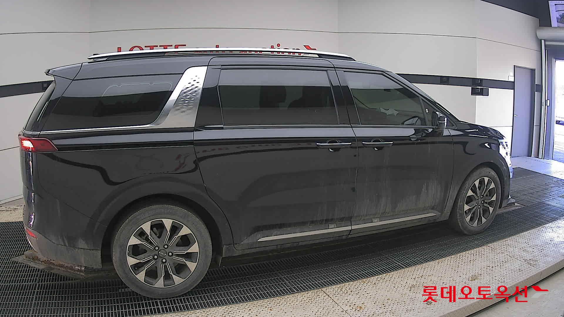 Kia Carnival id 3816443 из Кореи 18