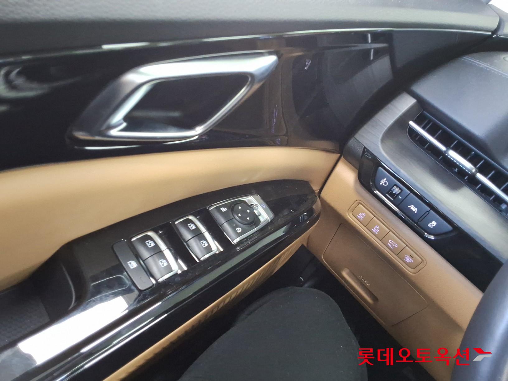 Kia Carnival id 3816443 из Кореи 28