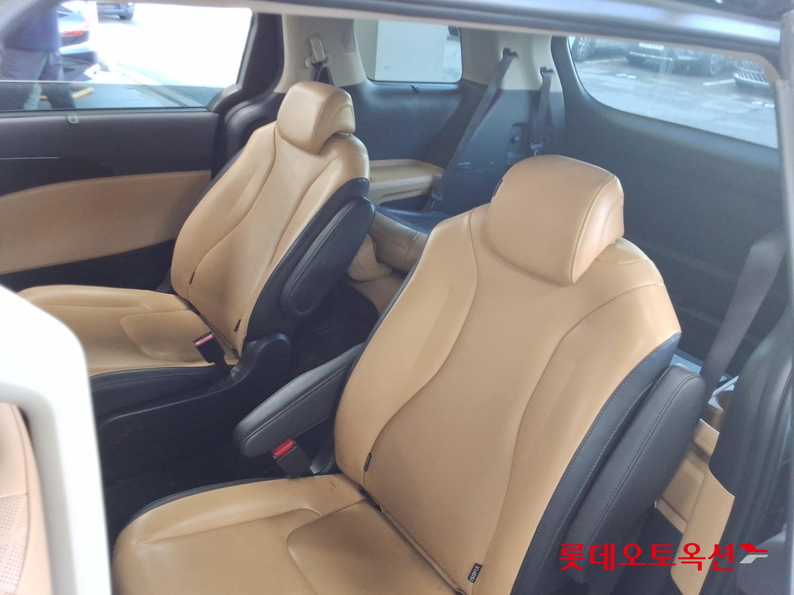 Kia Carnival id 3816443 из Кореи 37