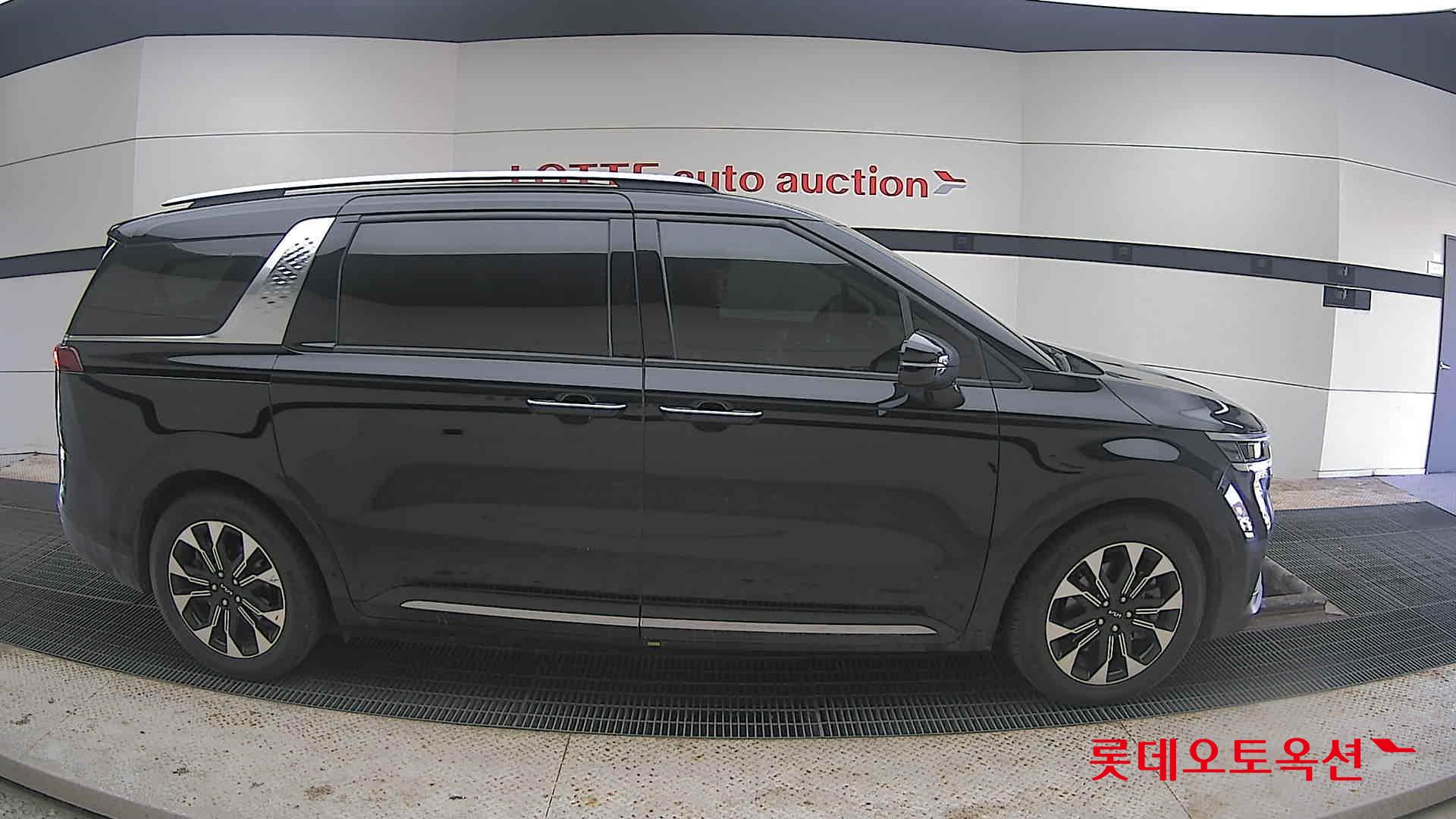 Kia Carnival 2023 - Image 21