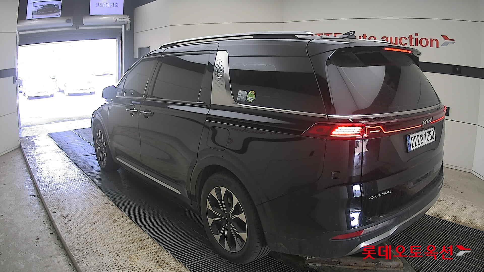 Kia Carnival 2023 - Image 4