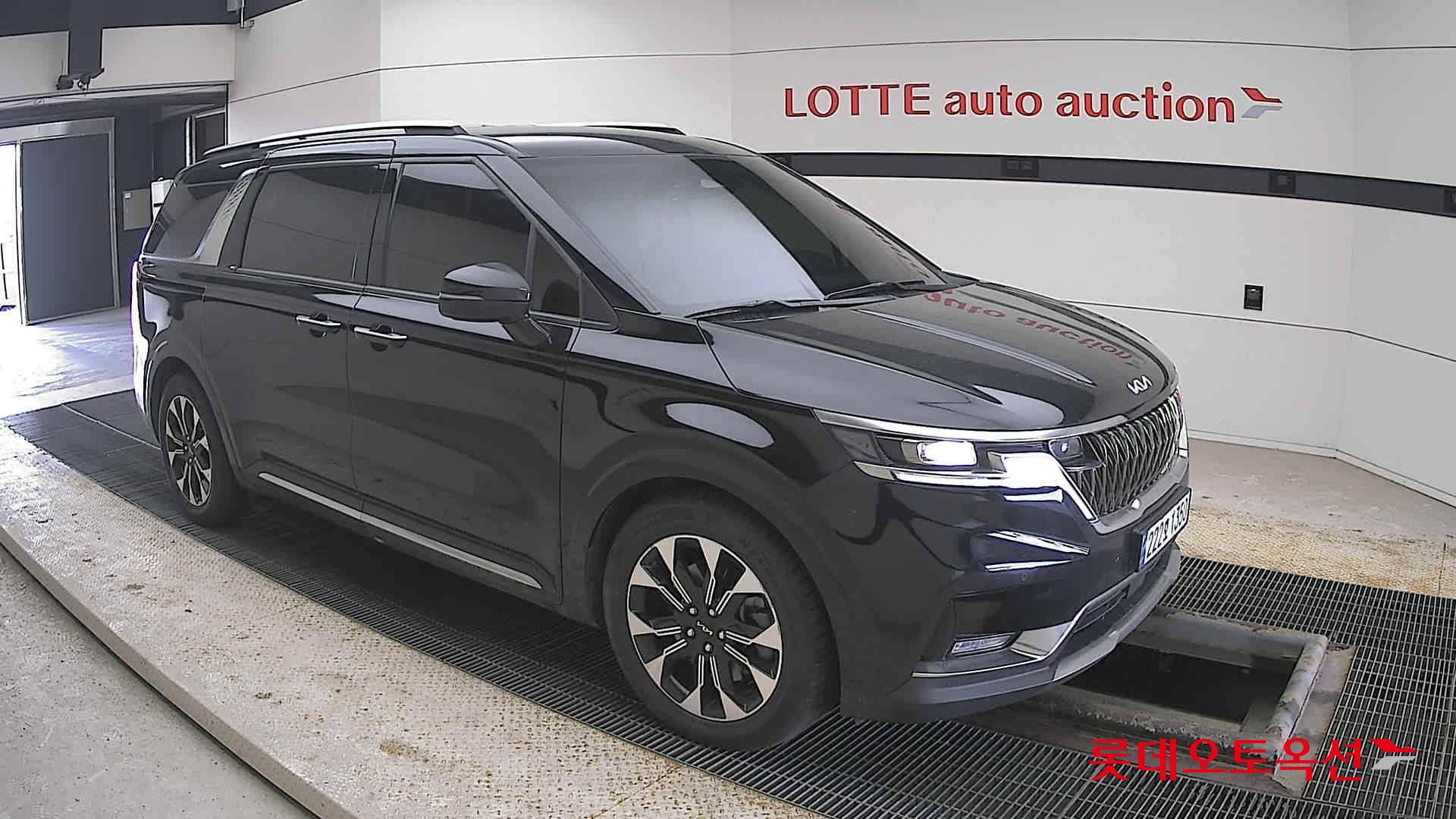 Kia Carnival 2023 - Image 23