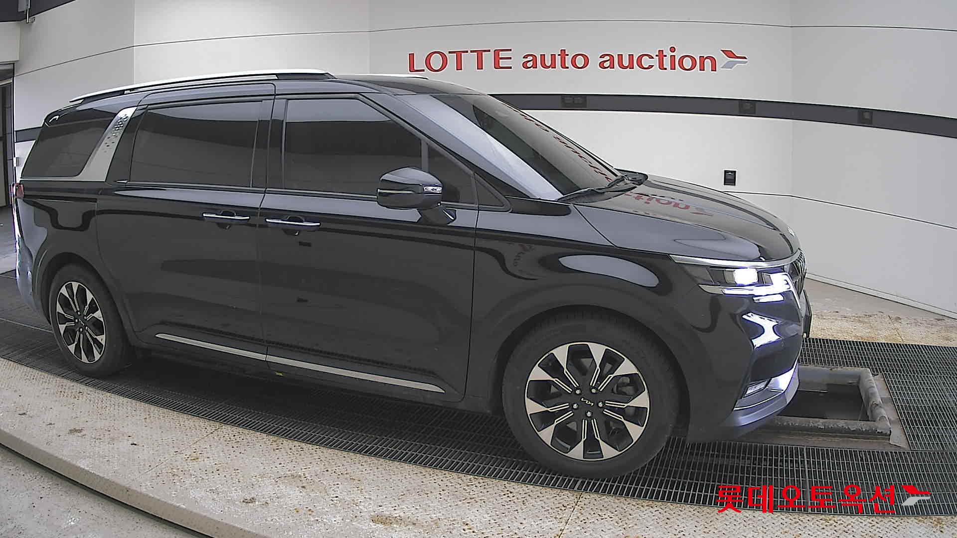 Kia Carnival 2023 - Image 22