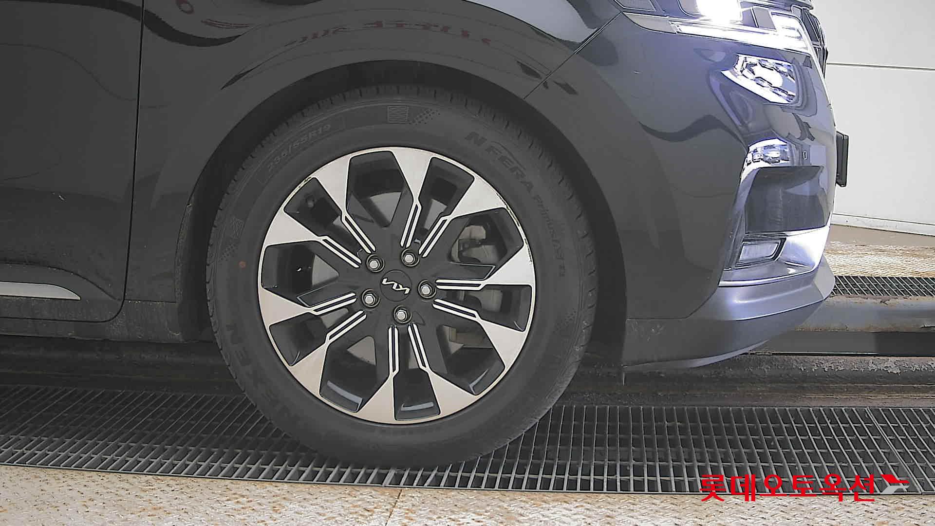 Kia Carnival 2023 - Image 27