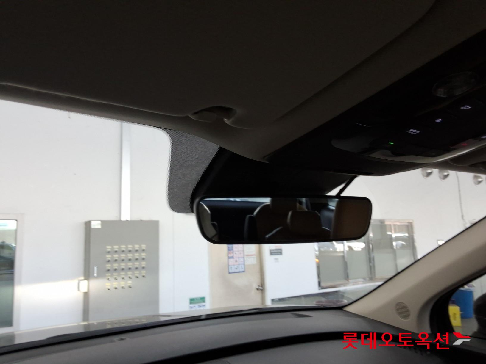 Kia Carnival 2023 - Image 33