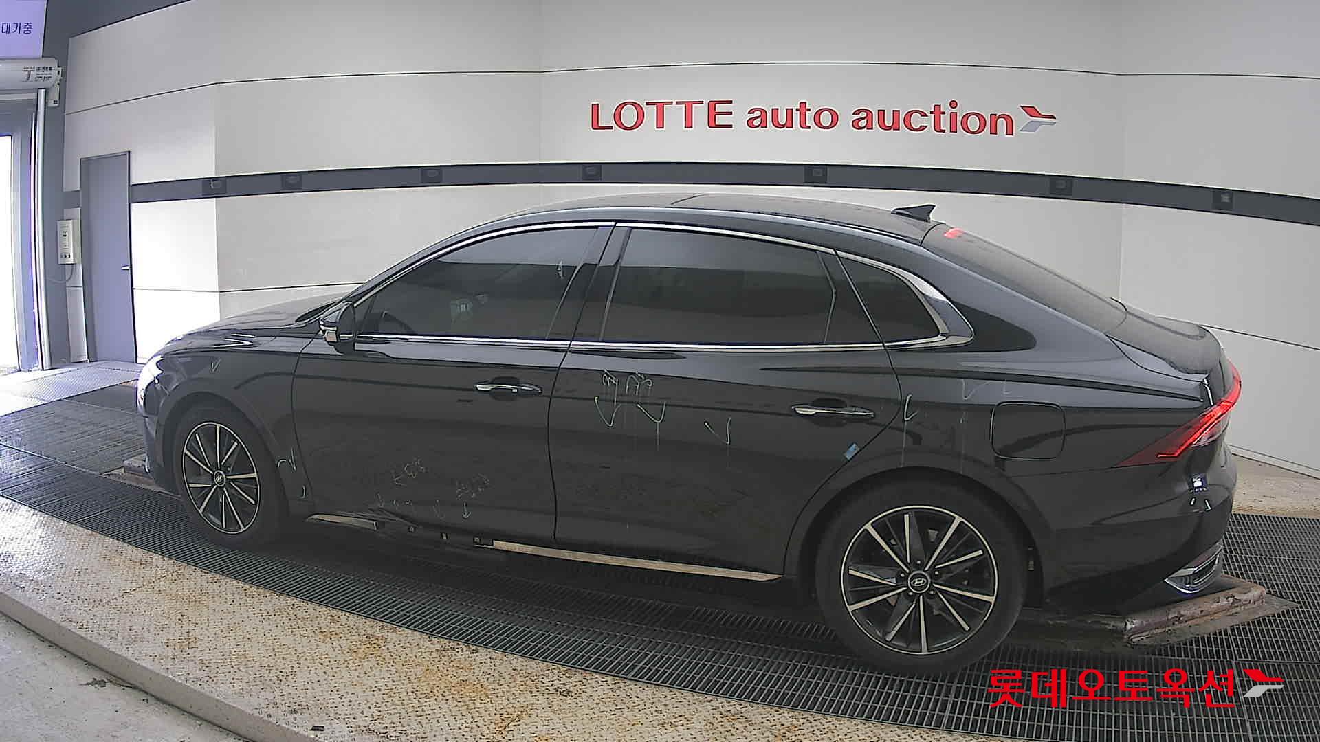 Hyundai Grandeur 2022 - Image 14