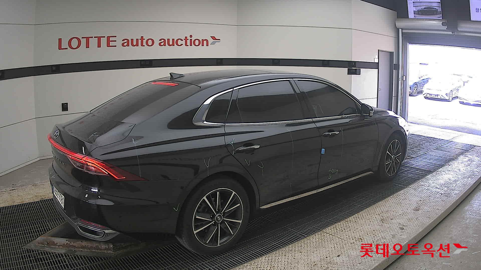 Hyundai Grandeur 2022 - Image 19