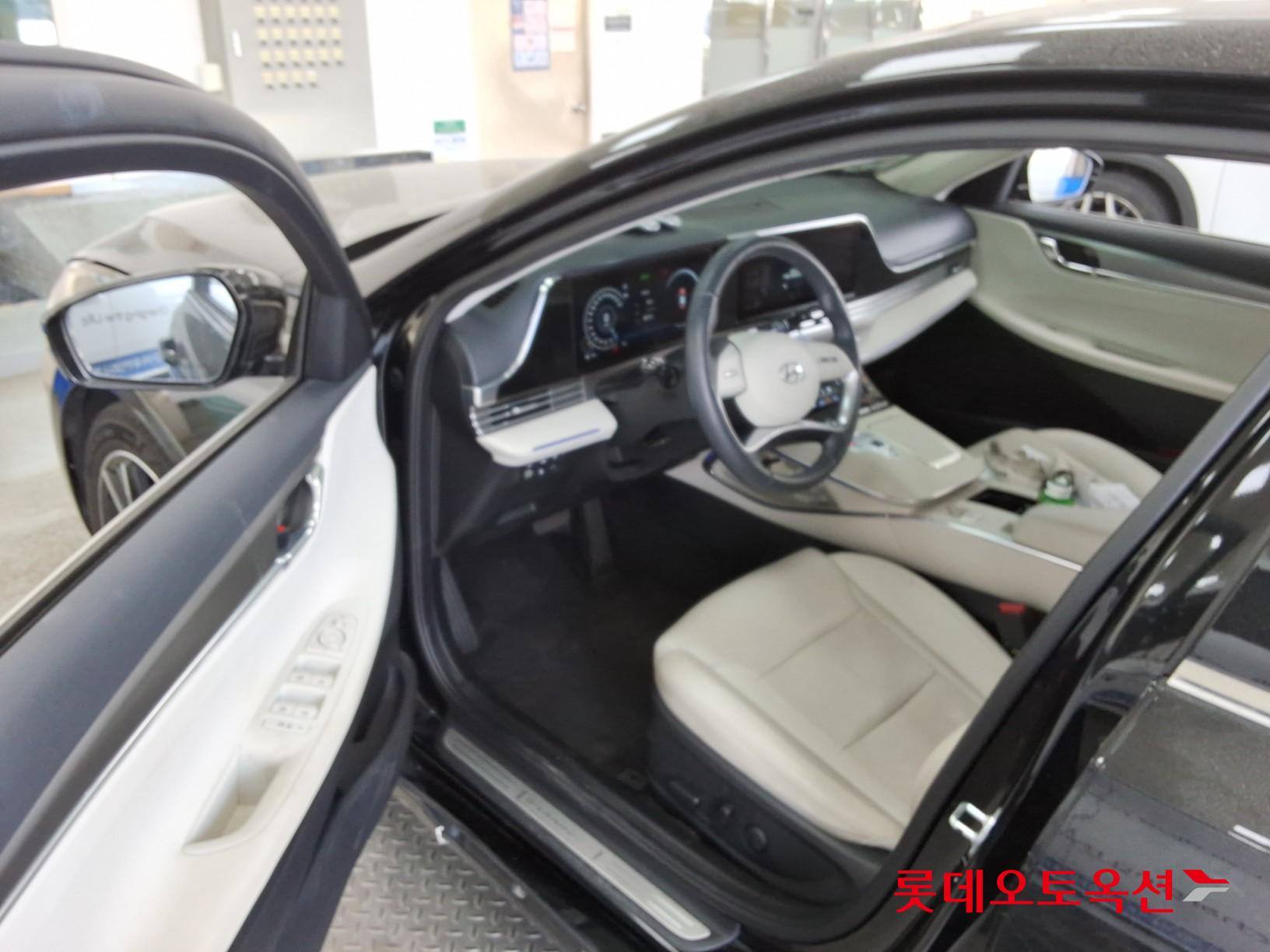 Hyundai Grandeur 2022 - Image 36