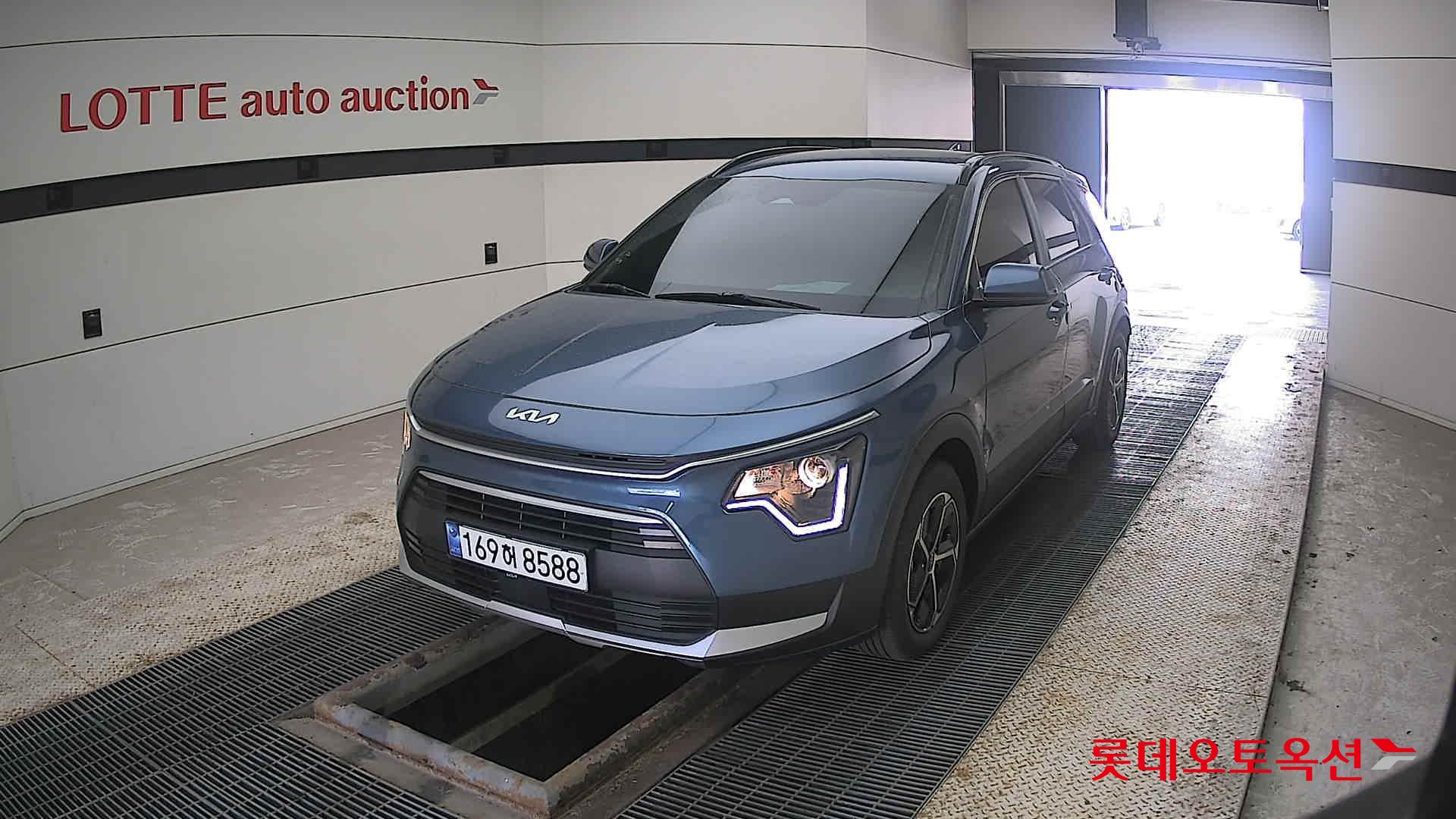 Kia Niro Hybrid 2022 Mineral Blue из Кореи