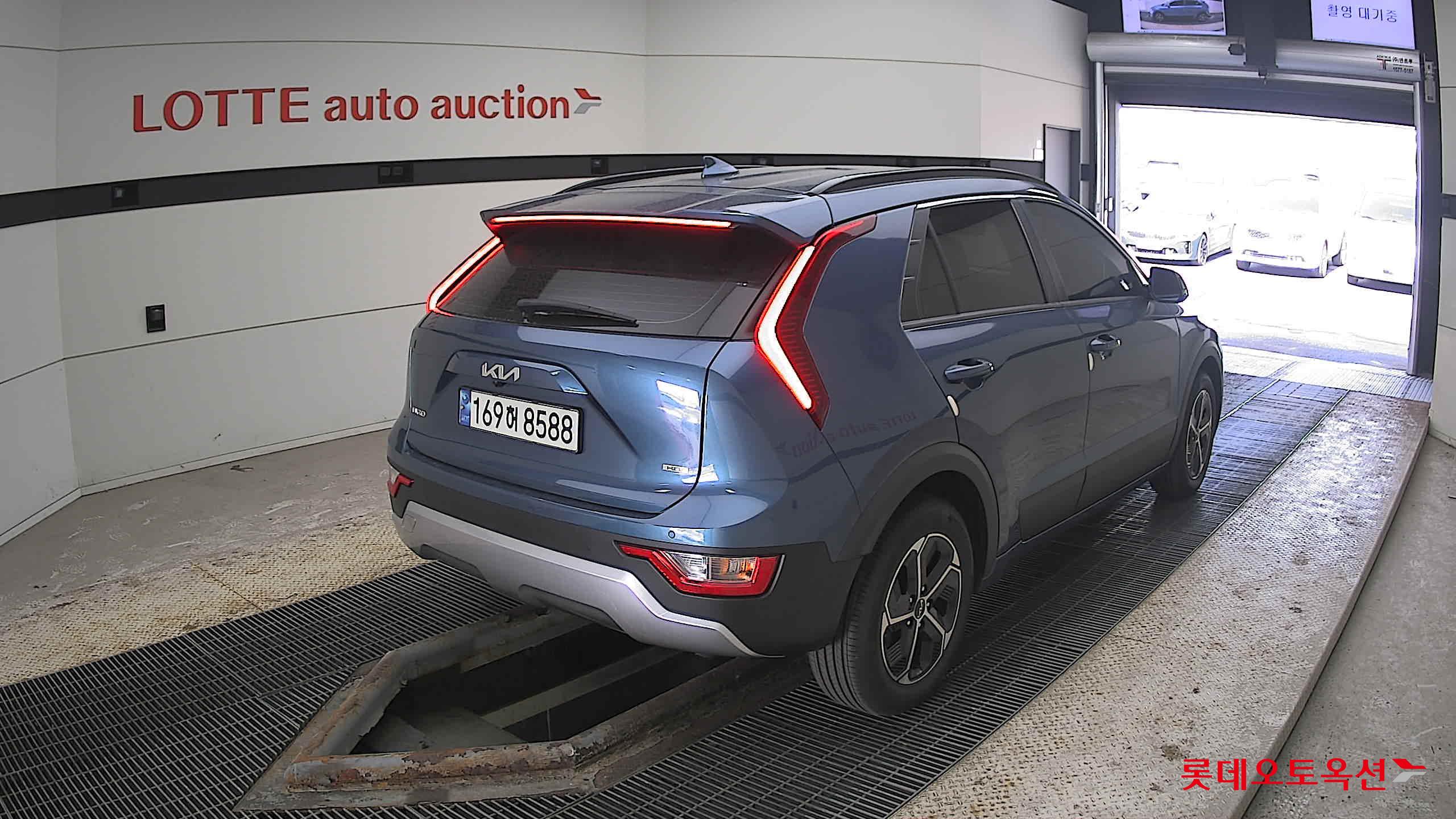 Kia Niro Hybrid 2022 Mineral Blue из Кореи, фото 4