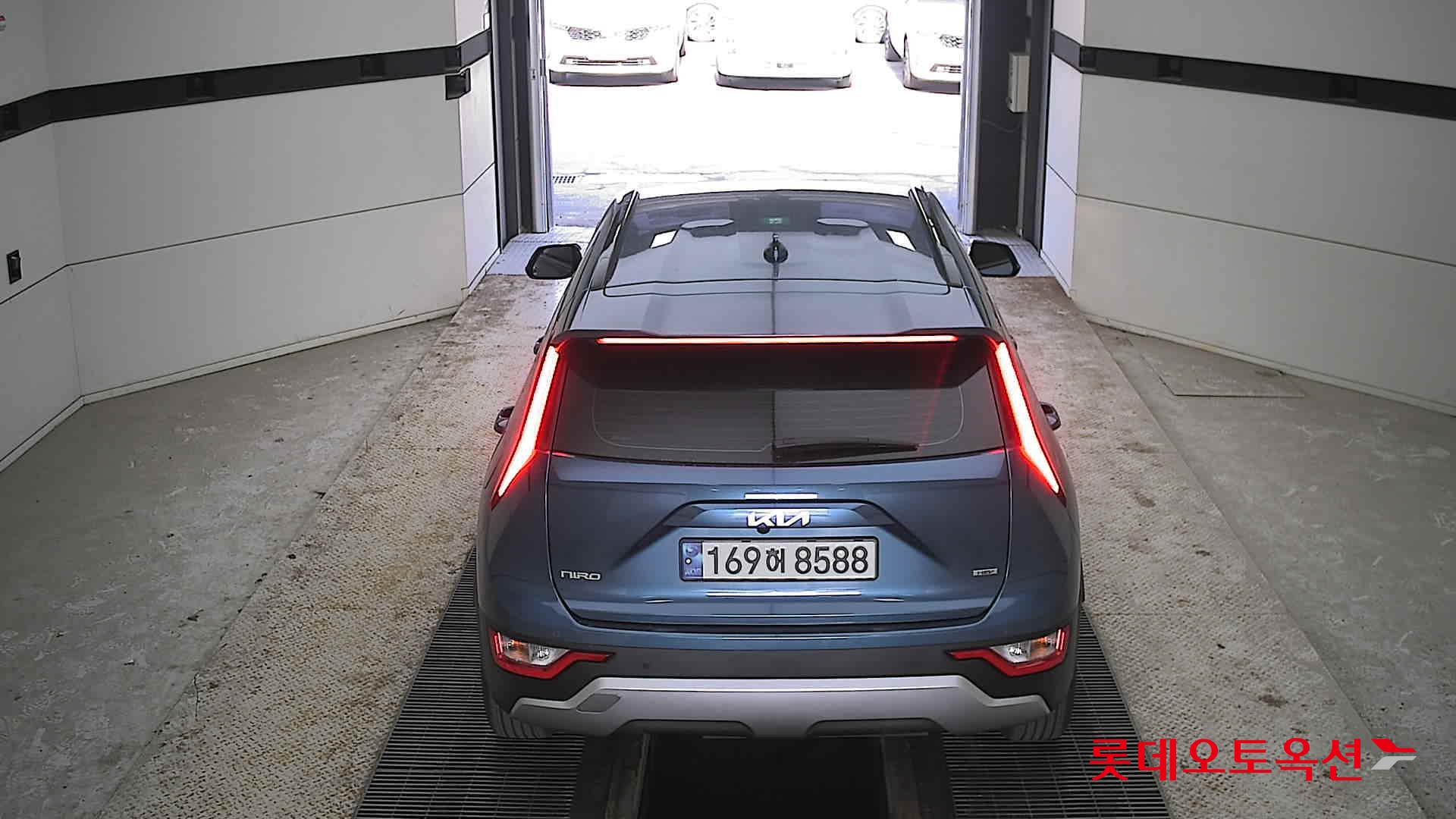 Kia Niro Hybrid 2022 Mineral Blue из Кореи, фото 5