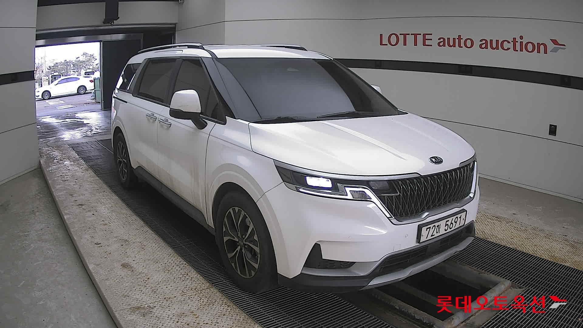 Kia Carnival 2021 - Image 6