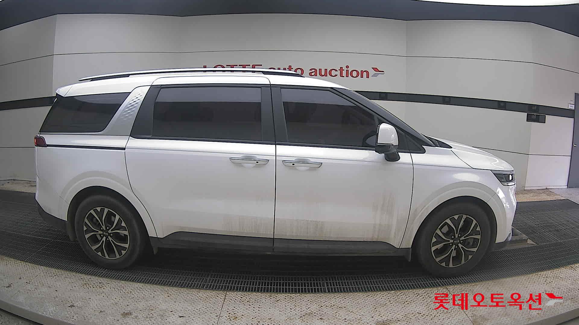 Kia Carnival 2021 - Image 21