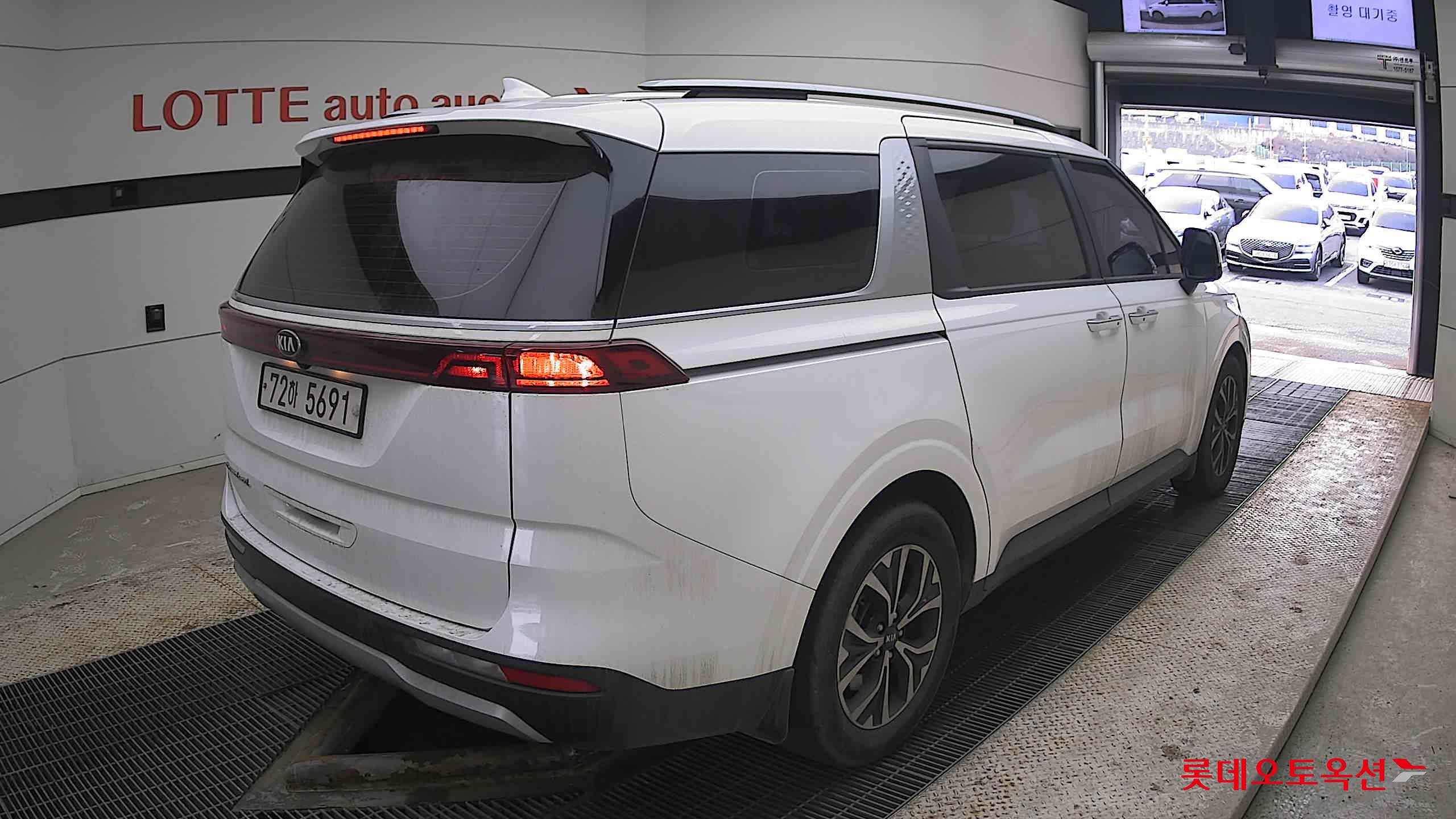 Kia Carnival 2021 - Image 5