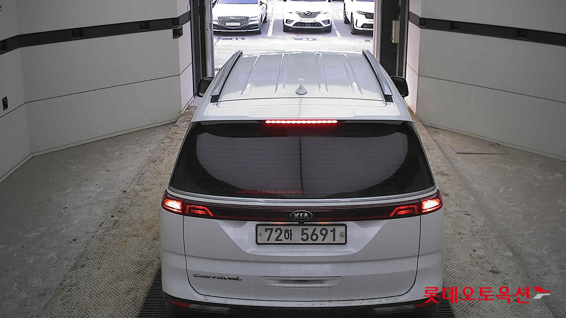 Kia Carnival 2021 - Image 17