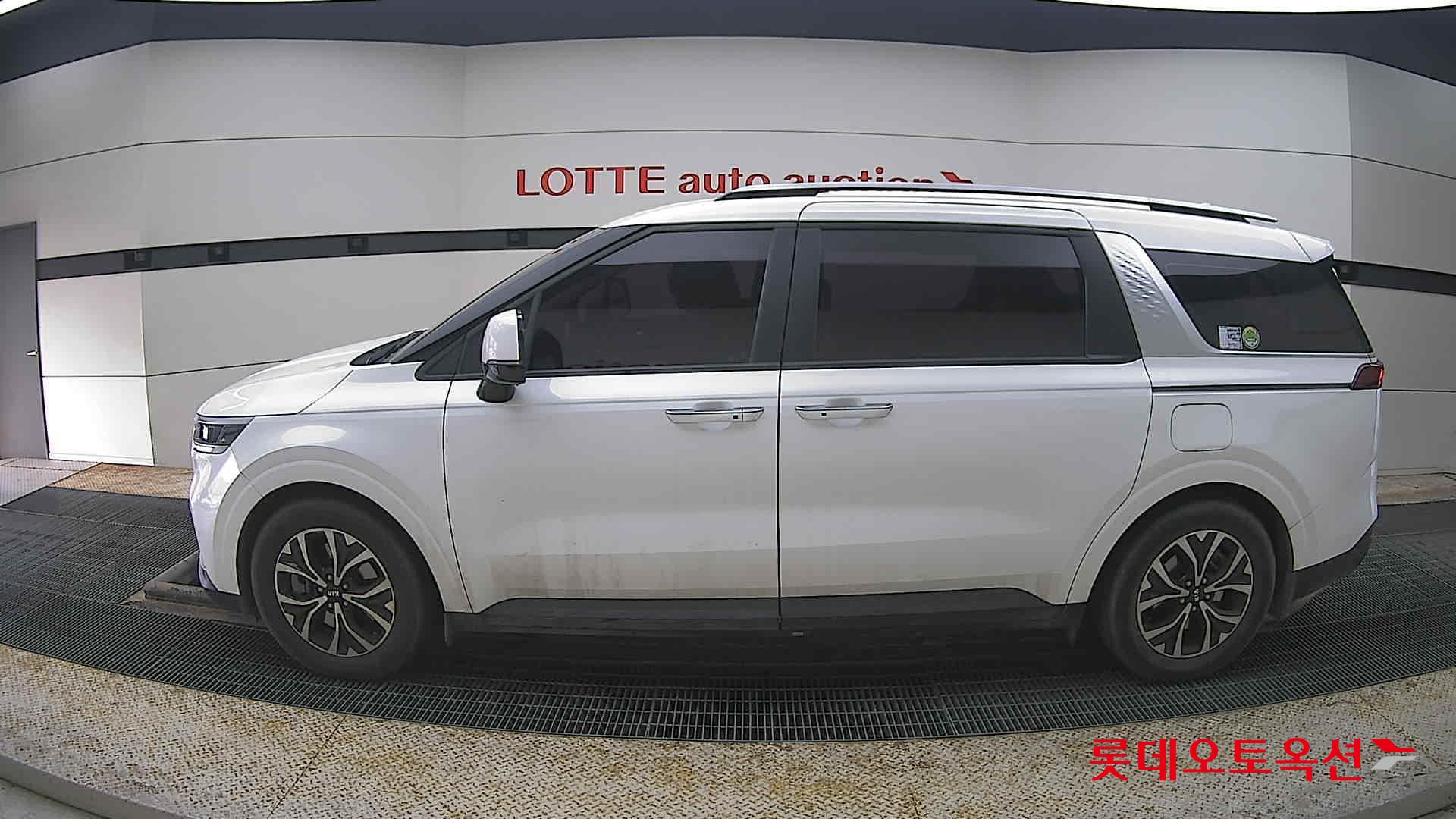 Kia Carnival 2021 - Image 13