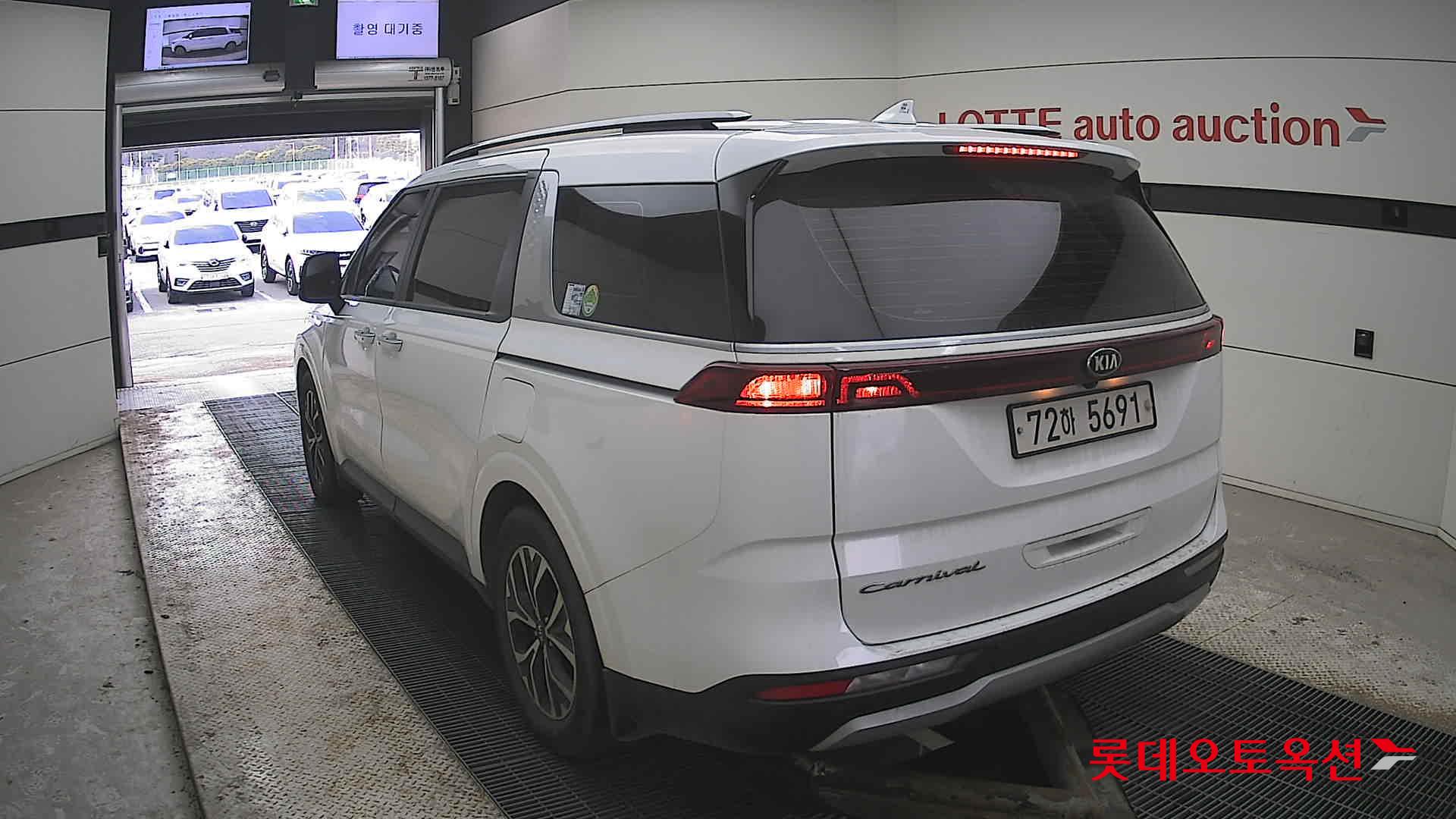 Kia Carnival 2021 - Image 16